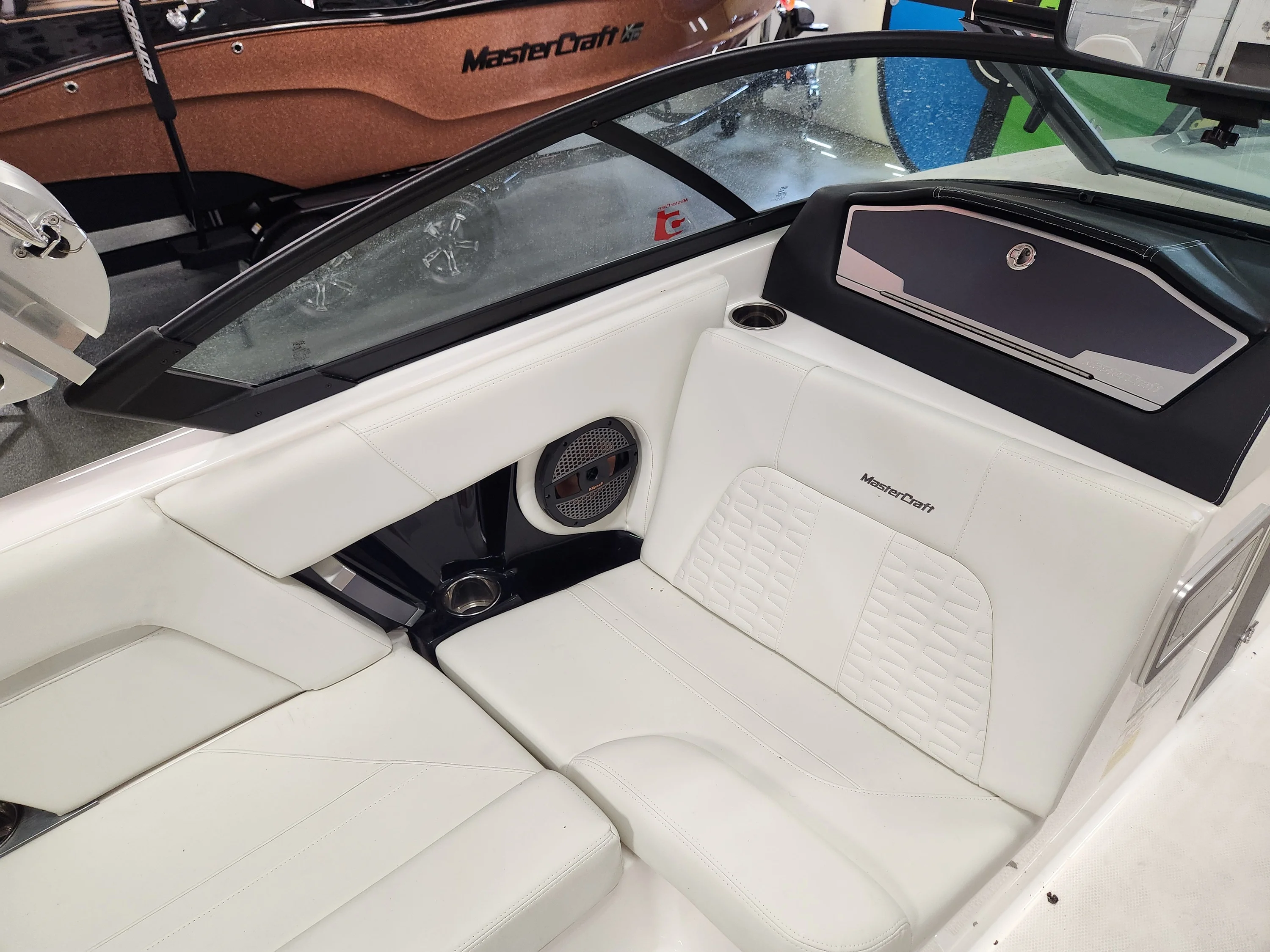2023 Mastercraft X22 Image Thumbnail #9