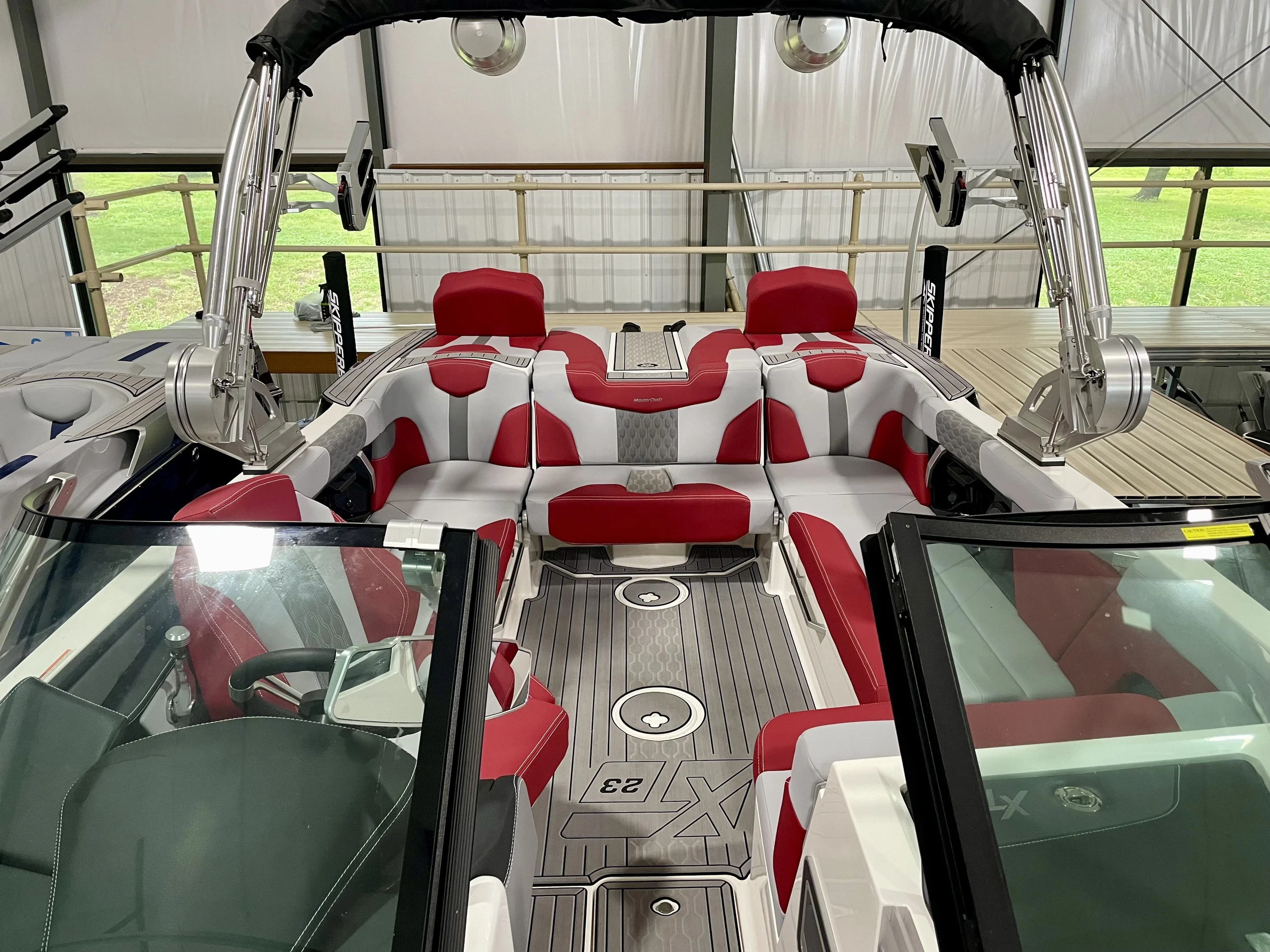 2023 Mastercraft XT23 Image Thumbnail #5