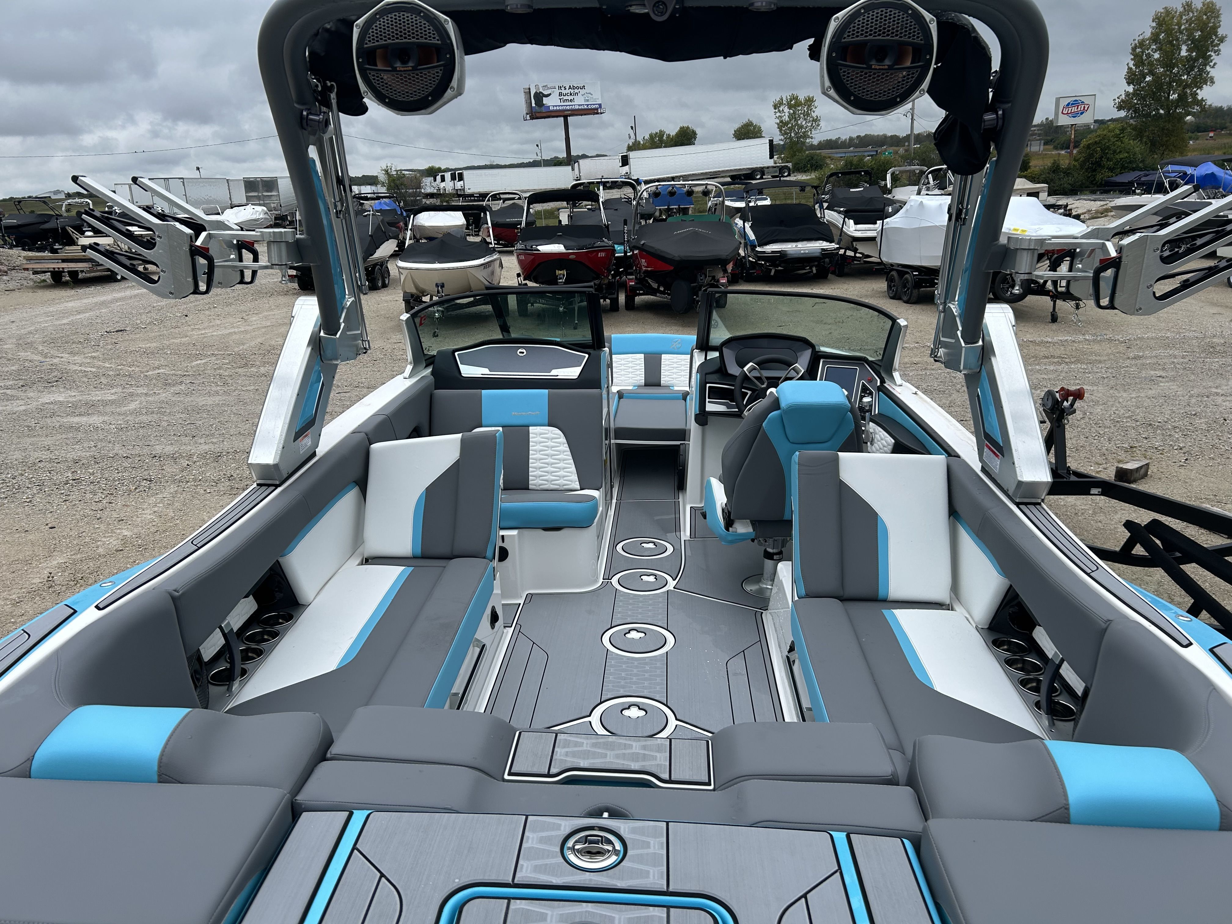 2024 Mastercraft X24 Image Thumbnail #3