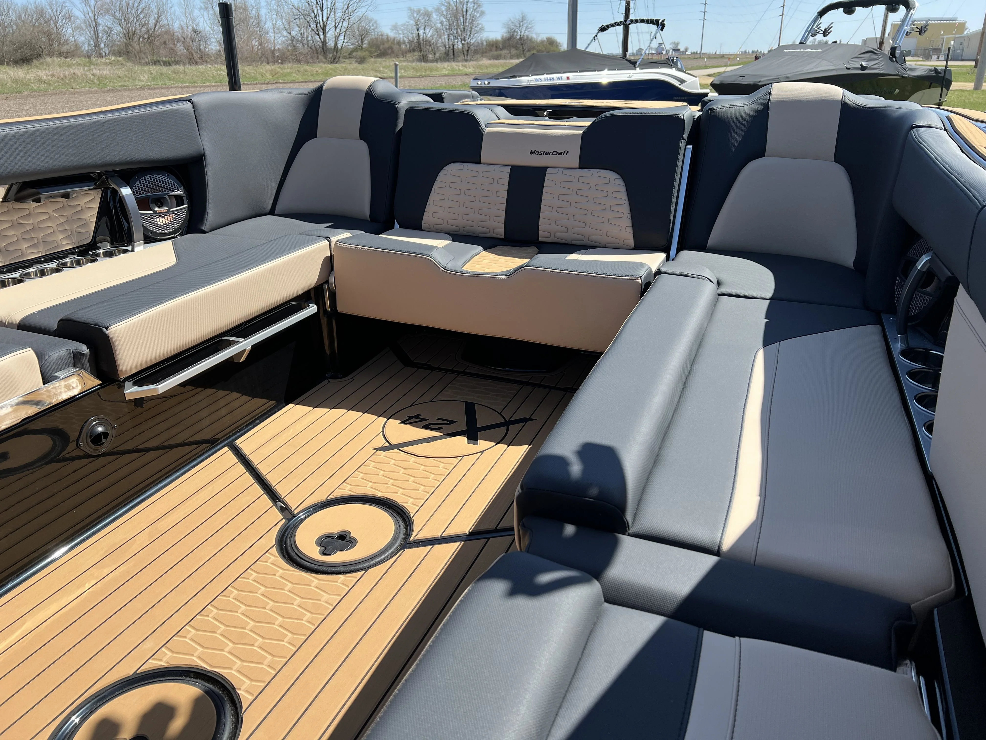 2024 Mastercraft X24 Image Thumbnail #21