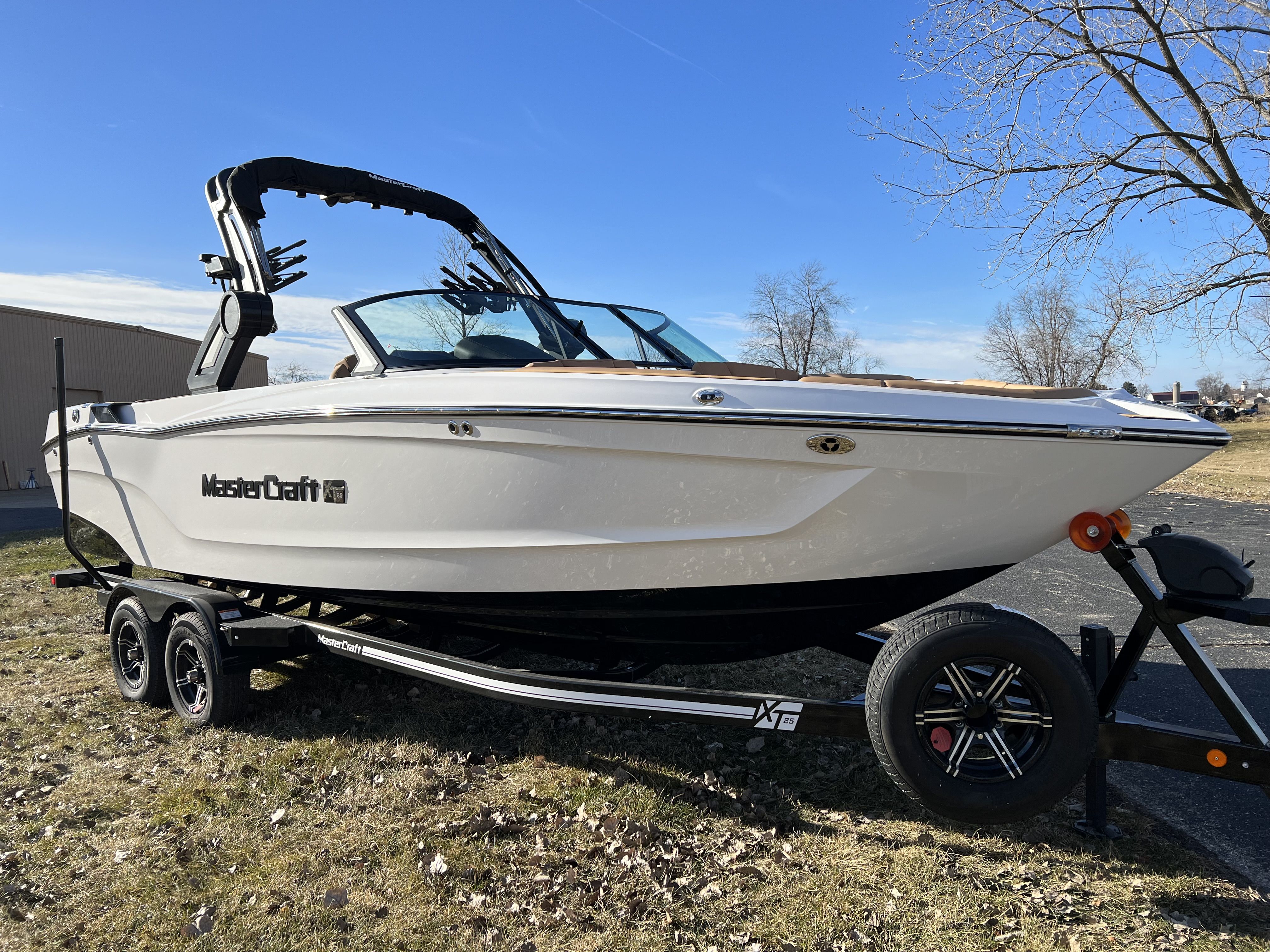 2024 Mastercraft XT25 Image Thumbnail #0