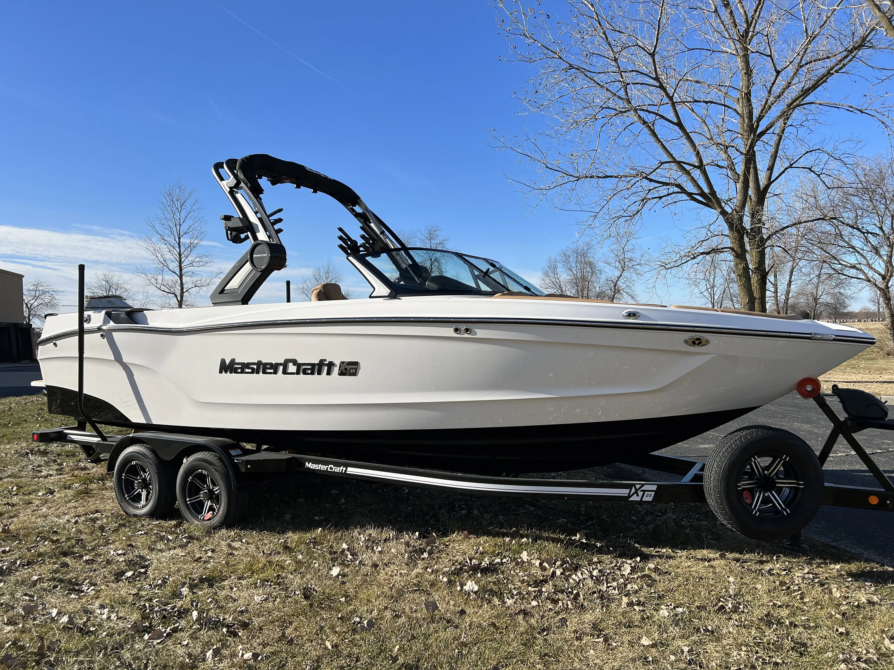 2024 Mastercraft XT25 Image Thumbnail #1