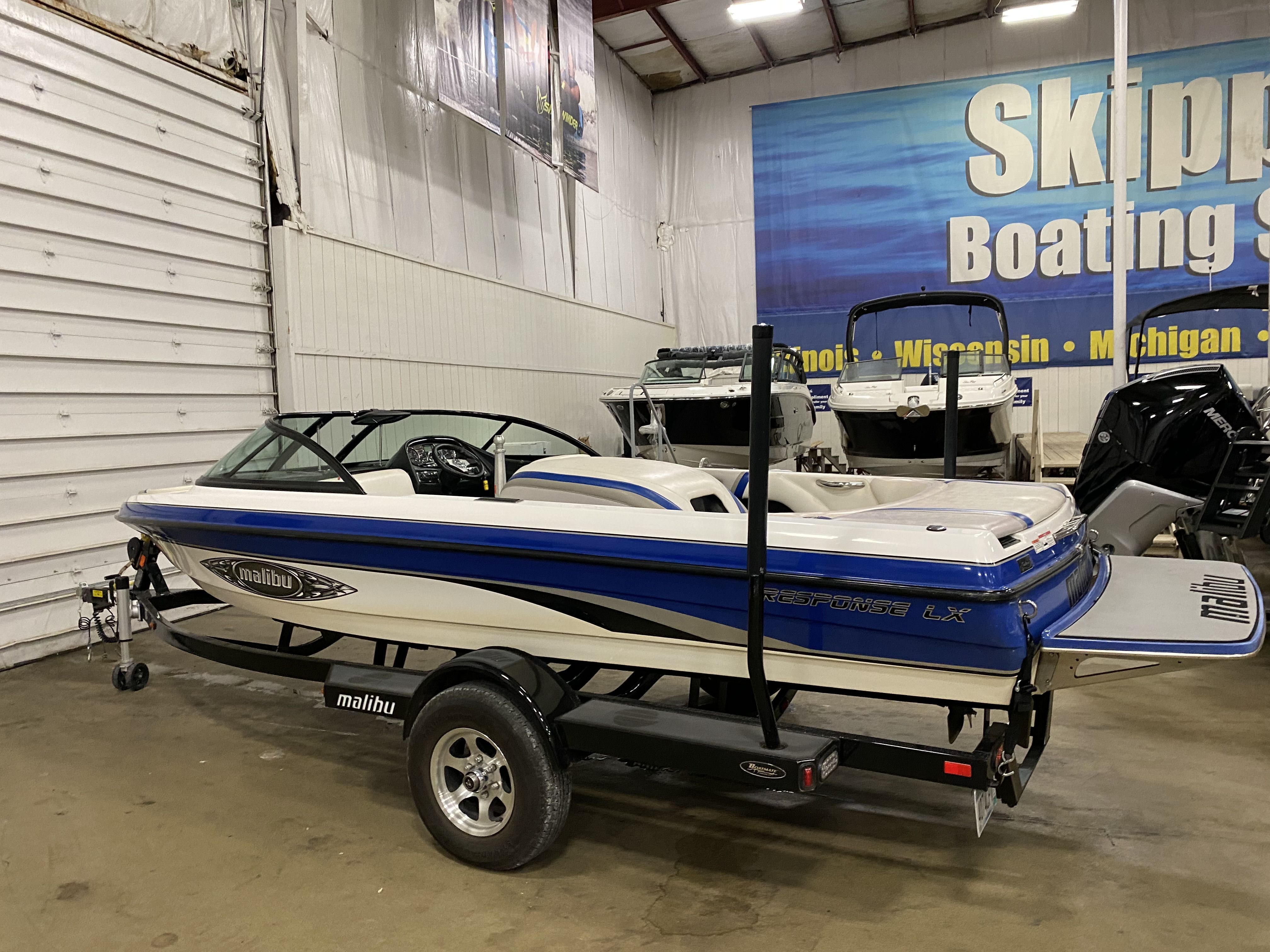 2011 Malibu RESPONSE Image Thumbnail #3