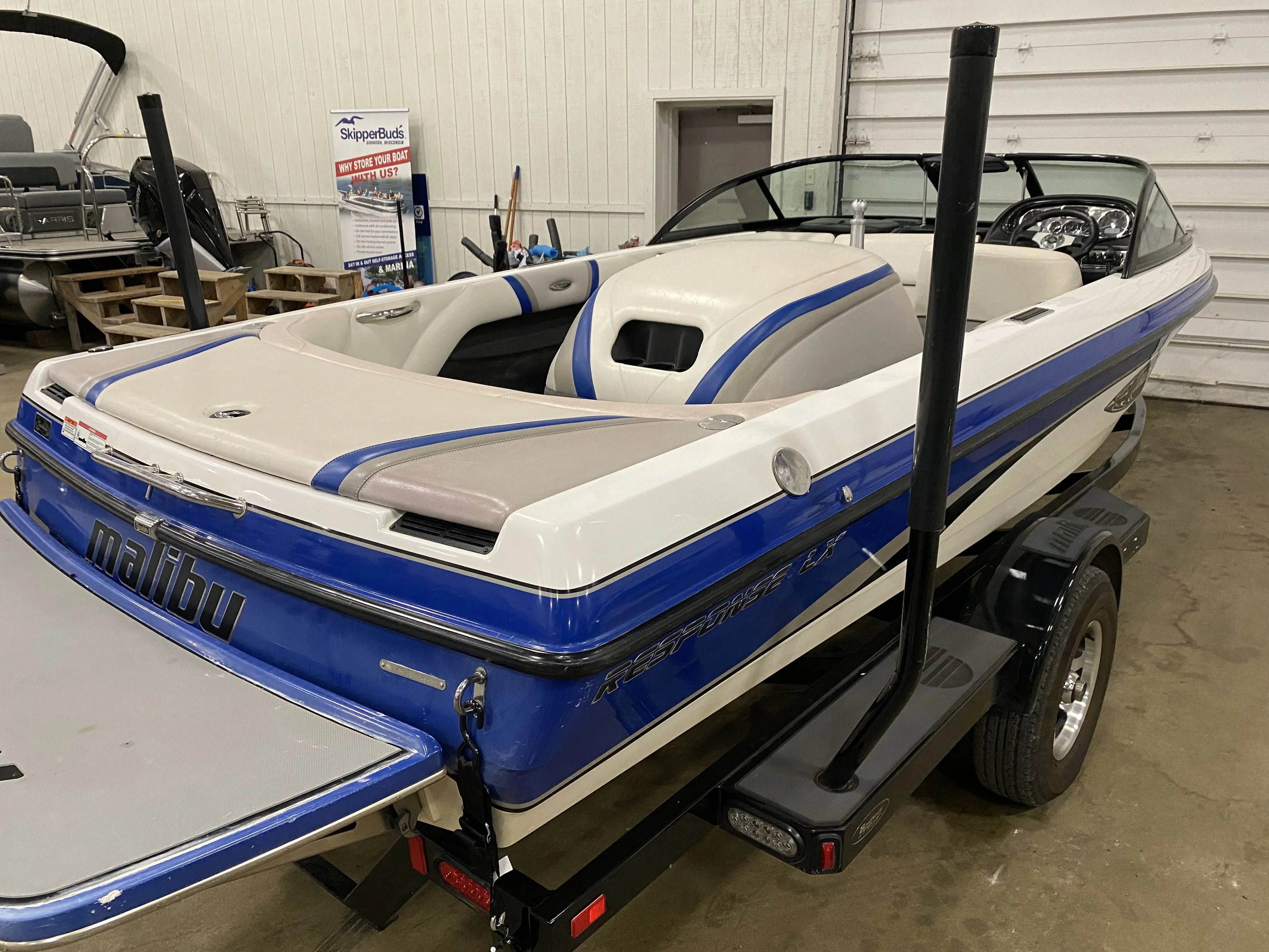 2011 Malibu RESPONSE Image Thumbnail #7