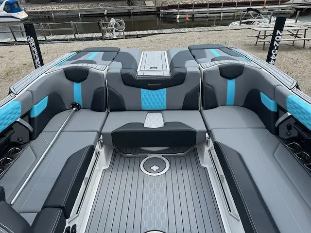 2024 Mastercraft XT23 Image Thumbnail #6