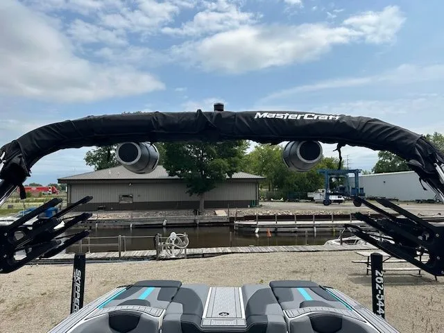 2024 Mastercraft XT23 Image Thumbnail #11