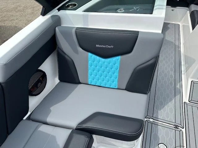 2024 Mastercraft XT23 Image Thumbnail #7