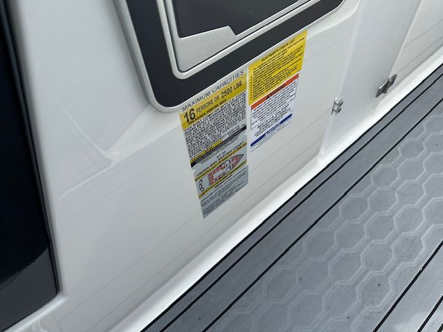 2024 Mastercraft XT23 Image Thumbnail #10