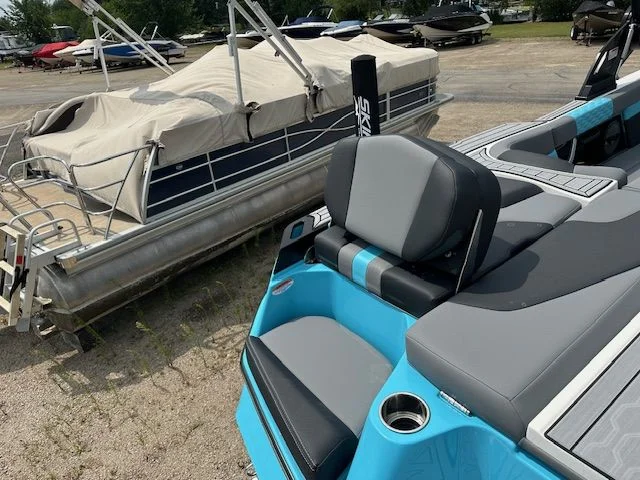 2024 Mastercraft XT23 Image Thumbnail #14