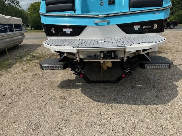 2024 Mastercraft XT23 Image Thumbnail #16