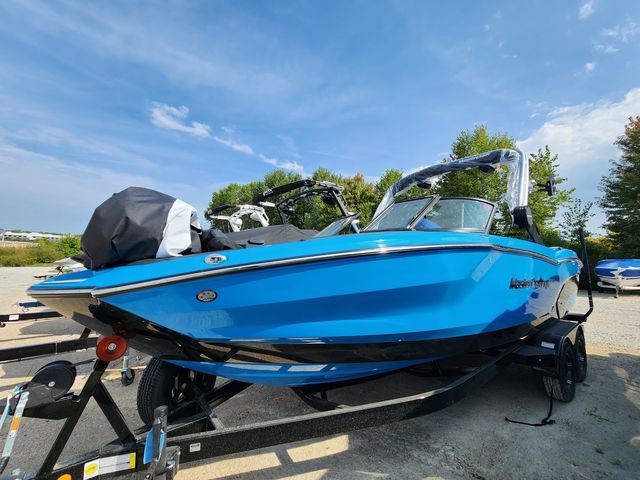 Thumbnail 3 for 2023 Mastercraft NXT23