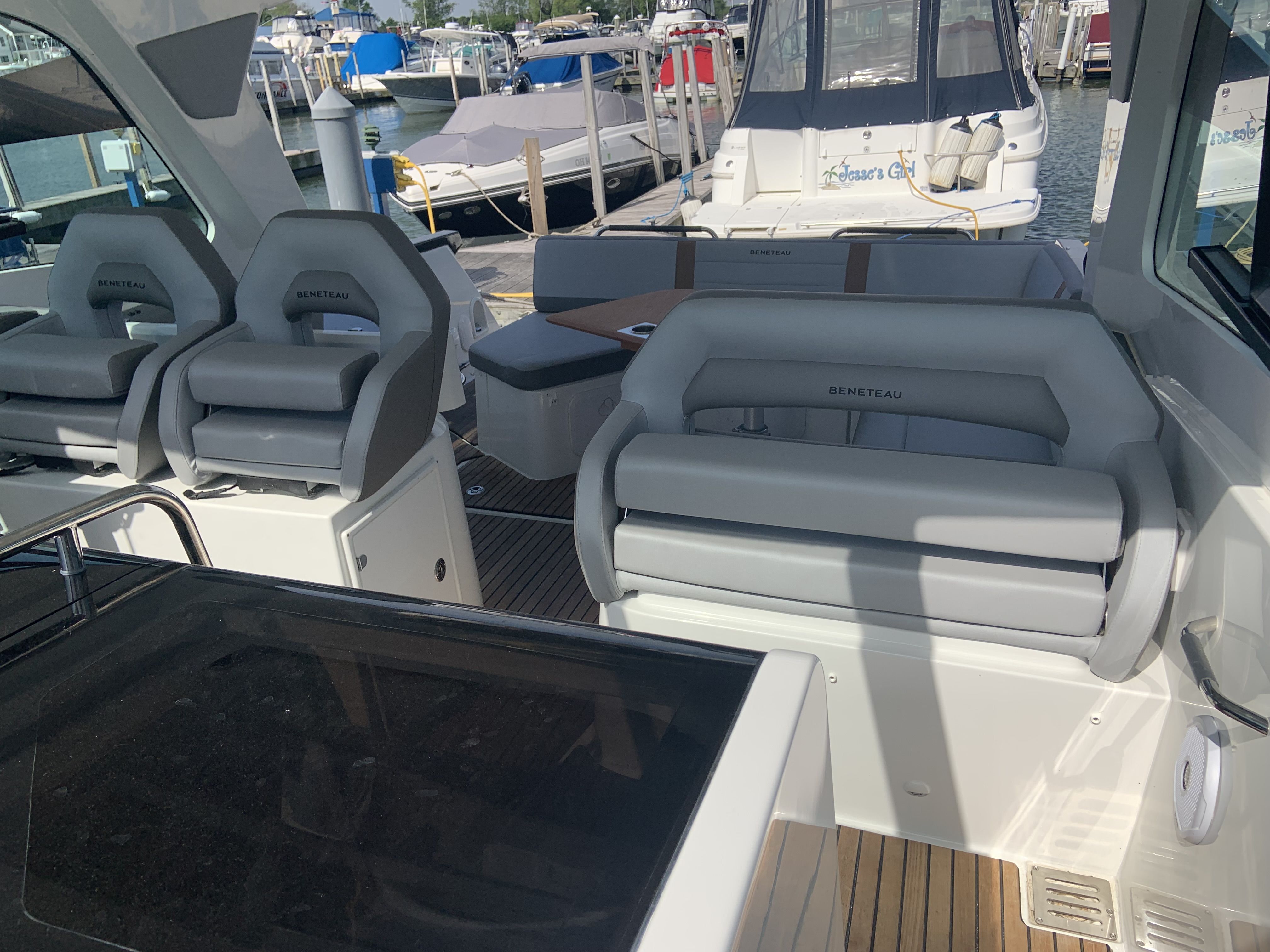 2021 Beneteau
                                                             32 GRAN TURISMO Image Thumbnail #20