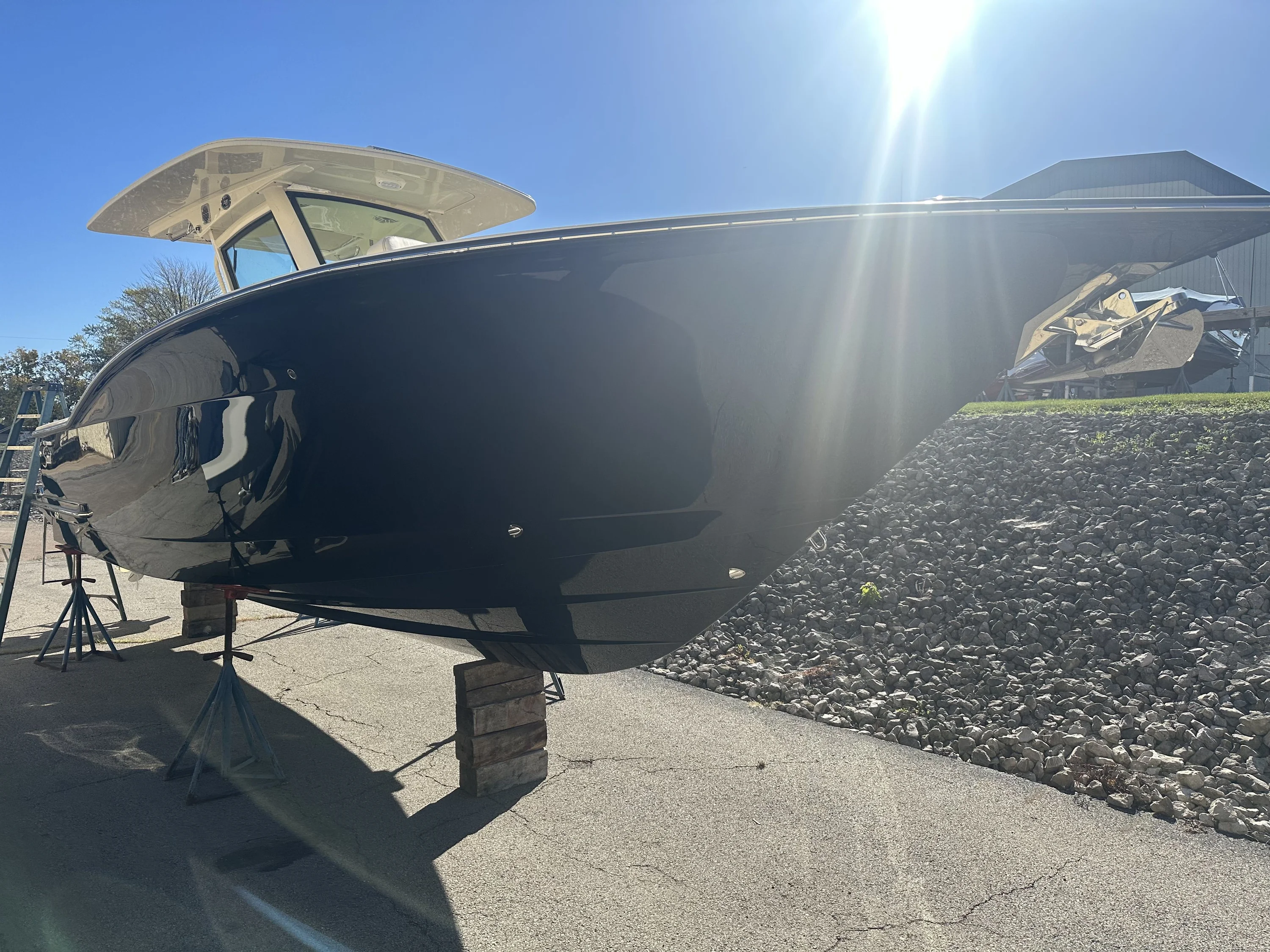 2025 Scout 305 LXF Image Thumbnail #2