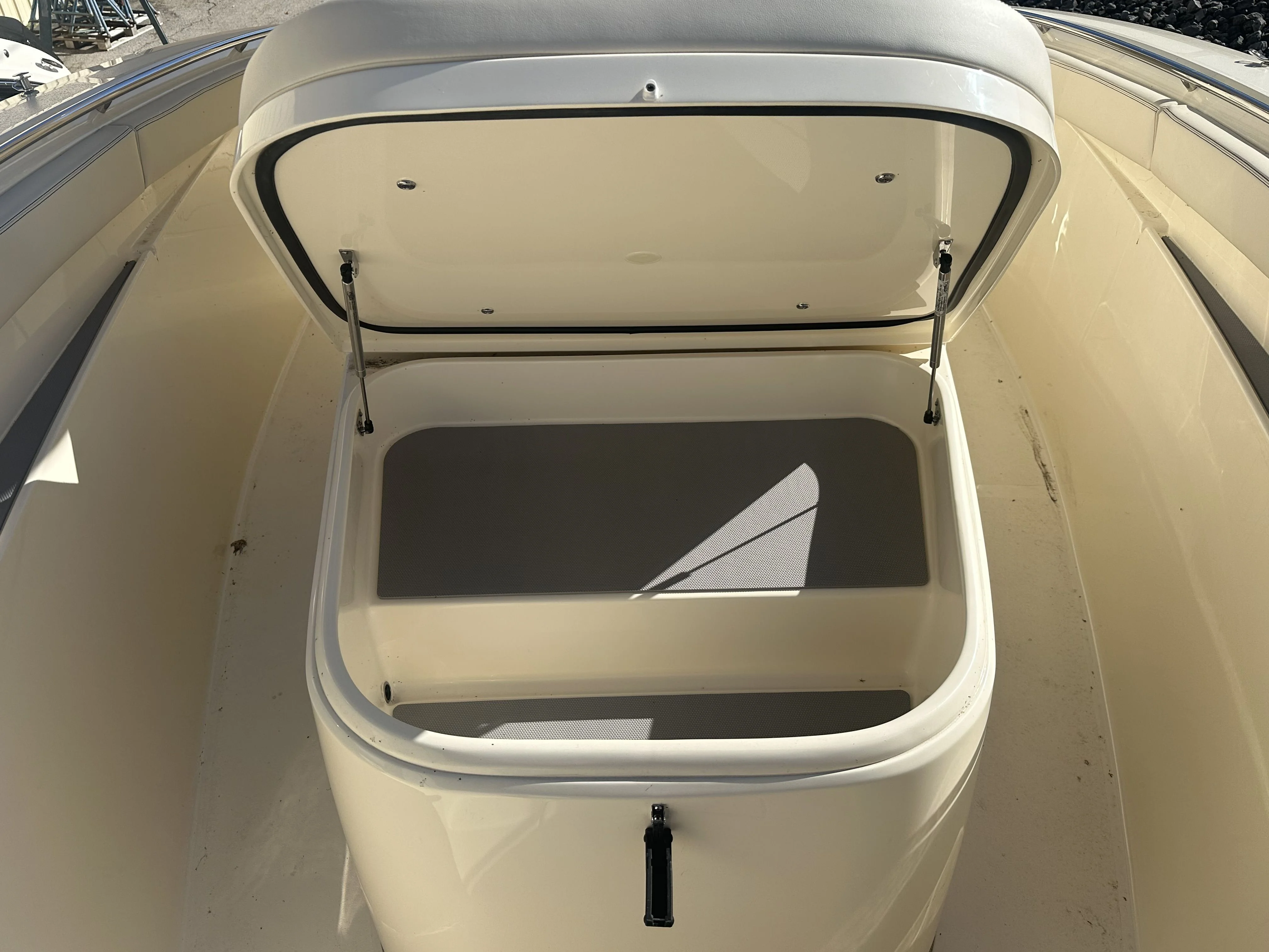 2025 Scout 305 LXF Image Thumbnail #16