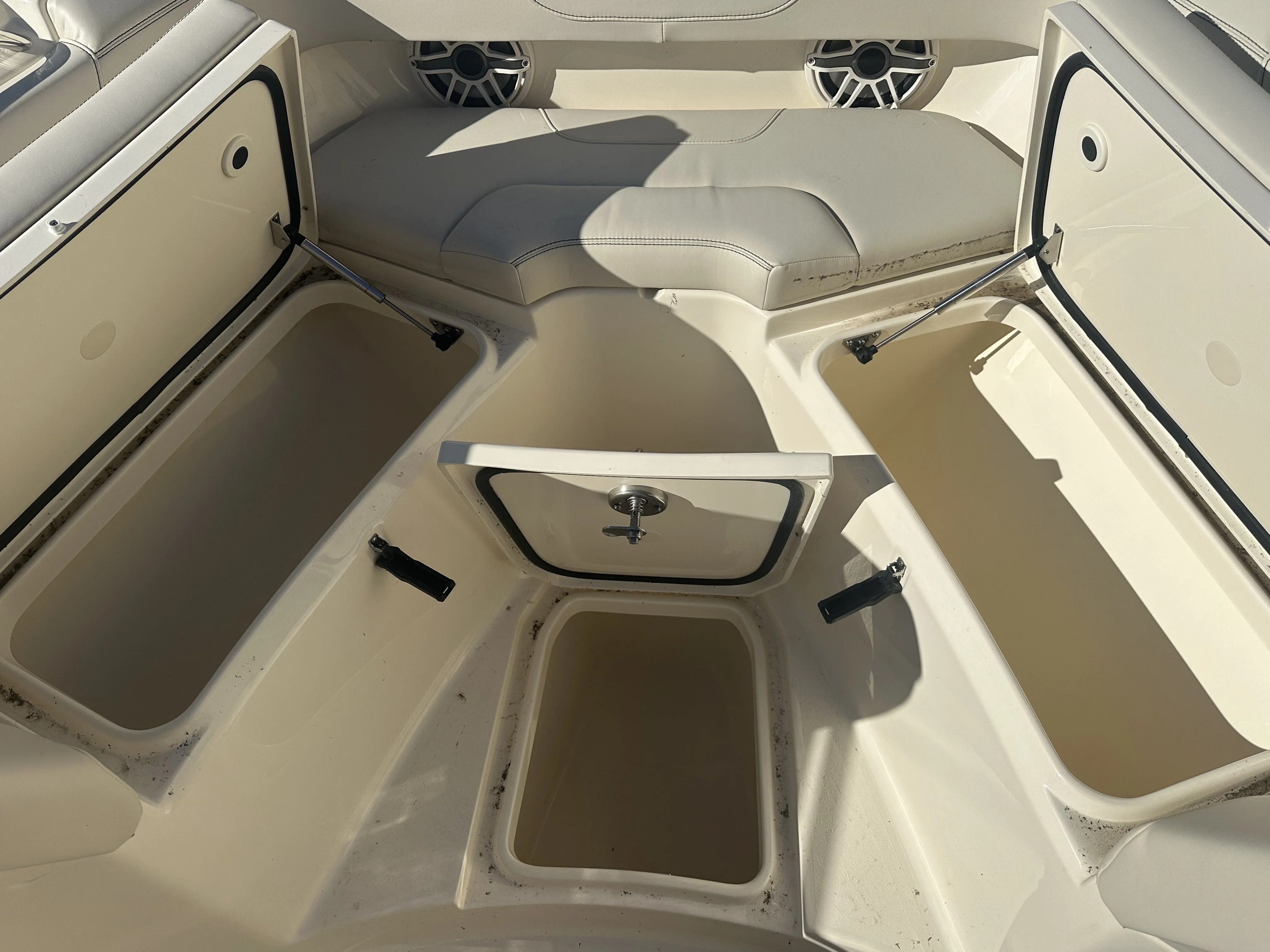 2025 Scout 305 LXF Image Thumbnail #17