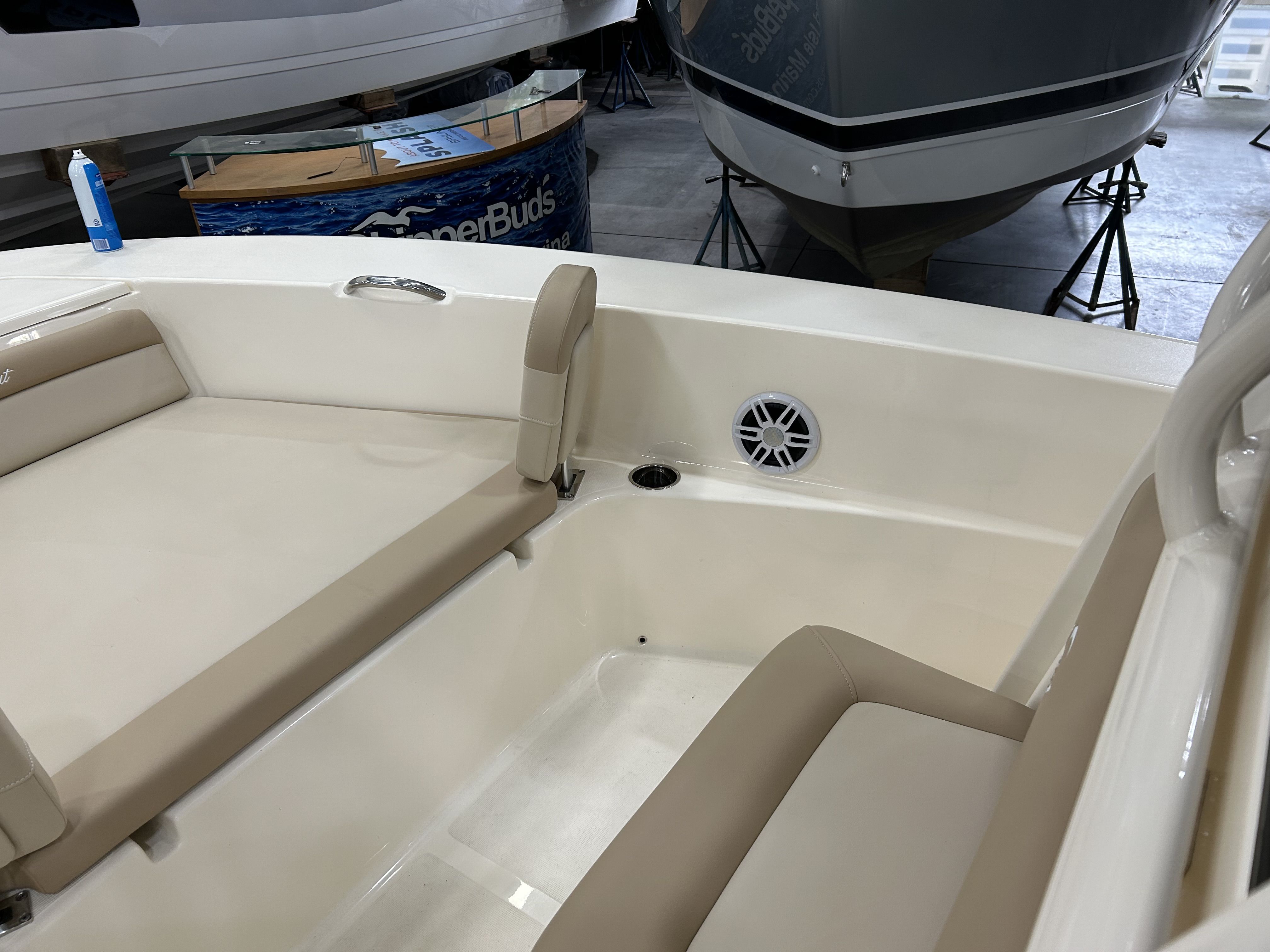 2024 Scout
                                                             195 Sportfish Image Thumbnail #6
