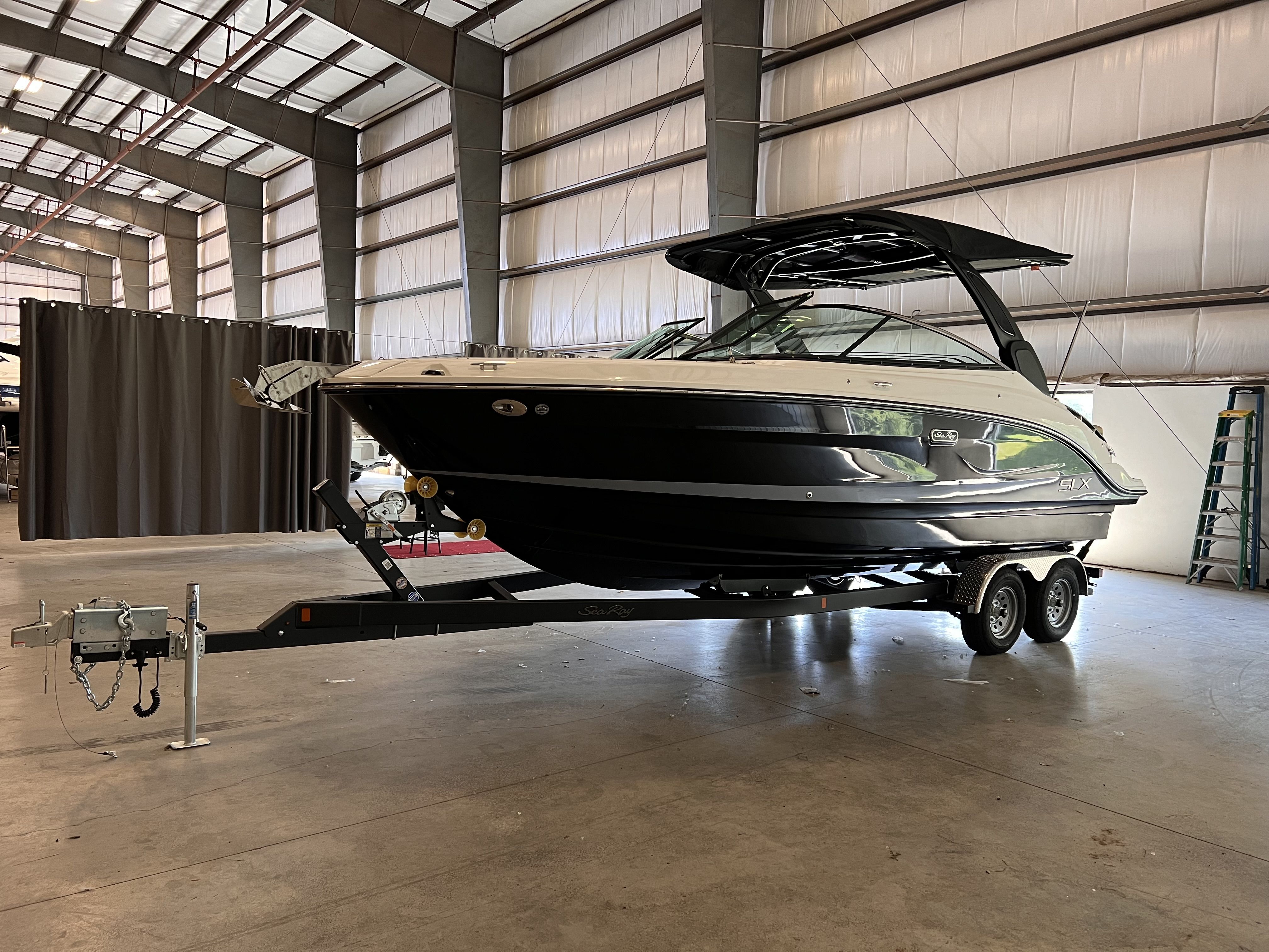 2025 Sea Ray
                                                             SLX 260 Image Thumbnail #3