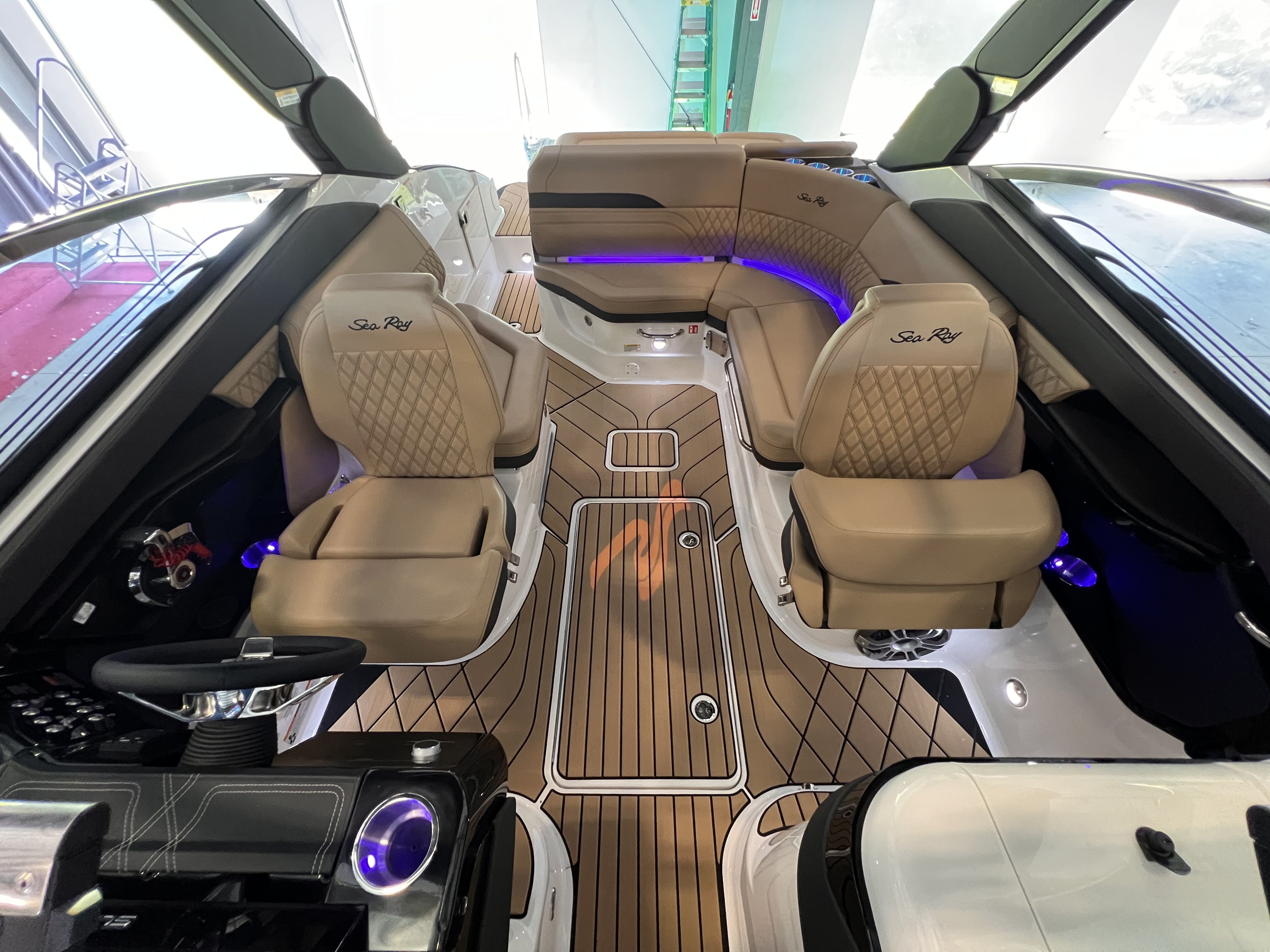 2025 Sea Ray
                                                             SLX 260 Image Thumbnail #21