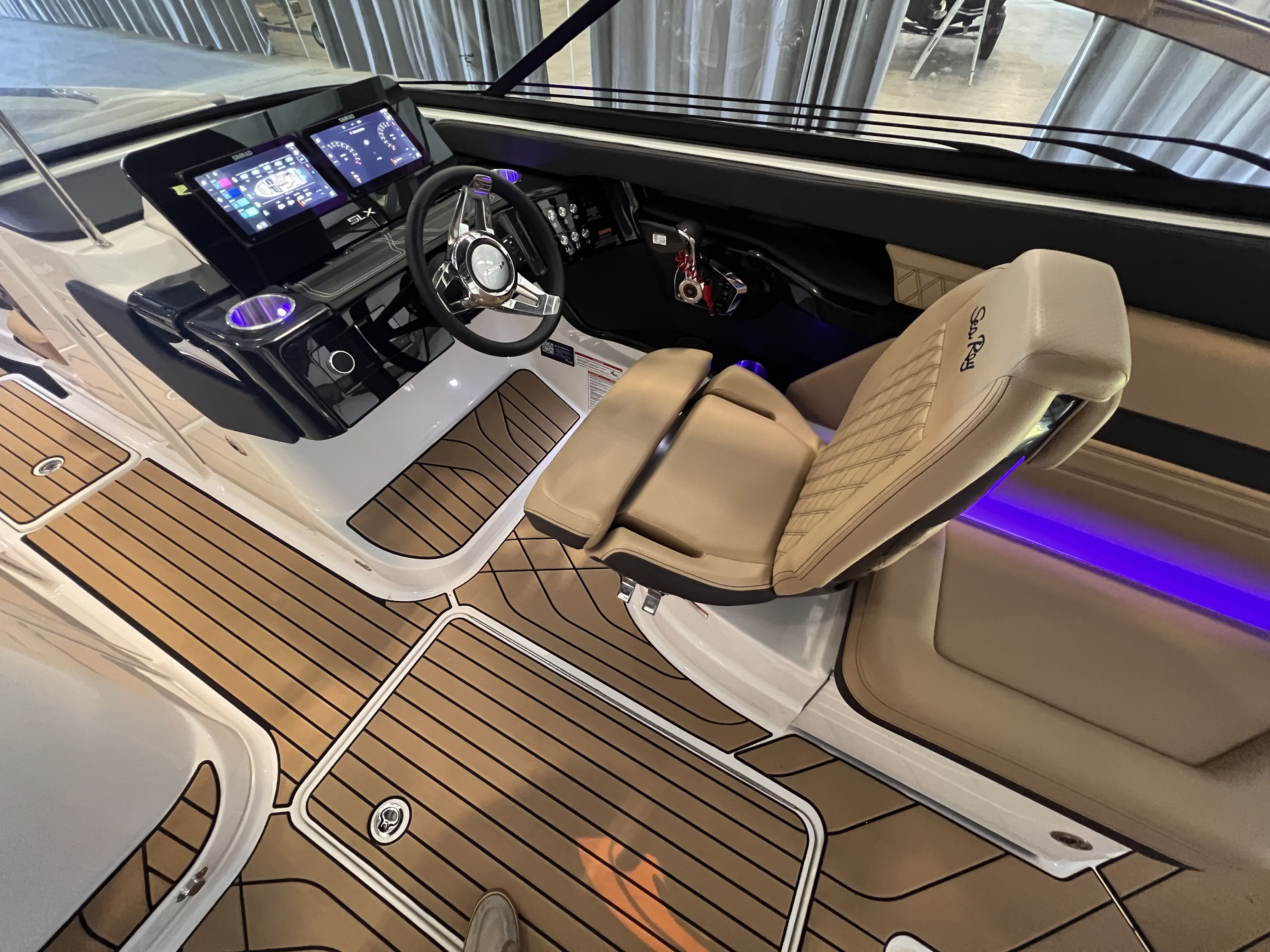 2025 Sea Ray
                                                             SLX 260 Image Thumbnail #23