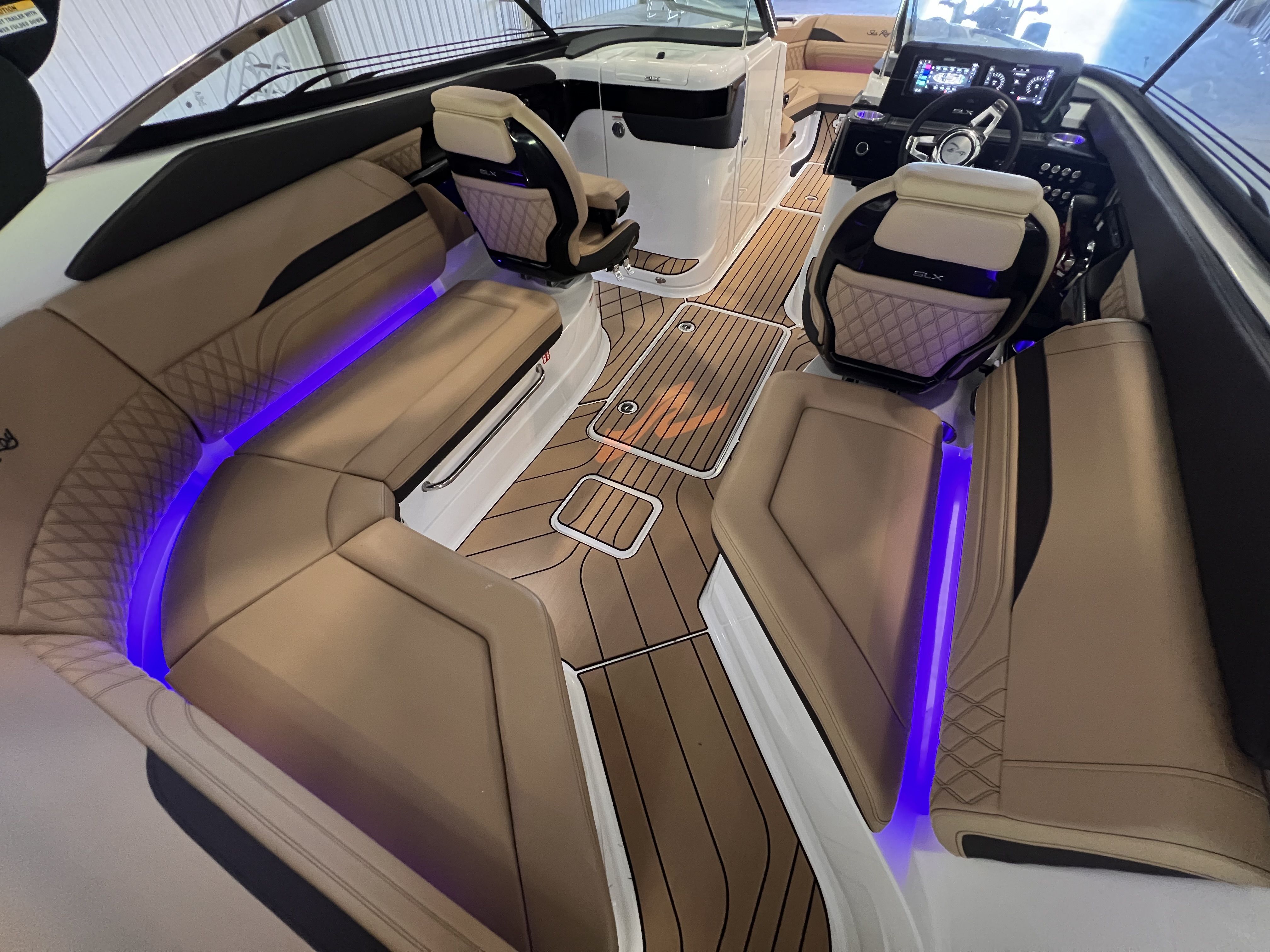 2025 Sea Ray
                                                             SLX 260 Image Thumbnail #29