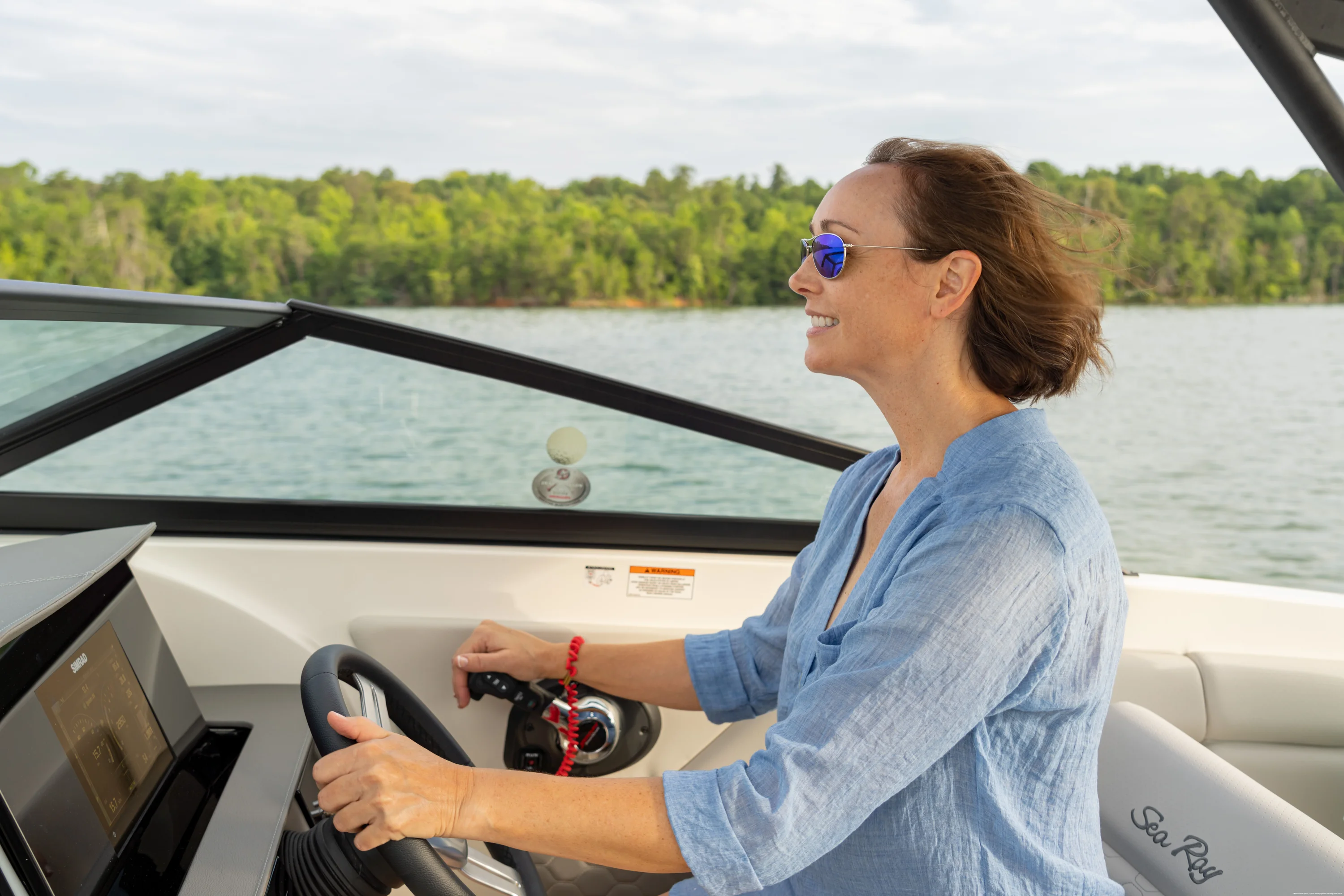 2025 Sea Ray SDX 270 Image Thumbnail #11