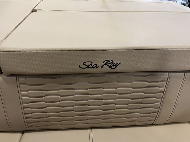 2023 Sea Ray
                                                             SPX 230 Outboard Image Thumbnail #12