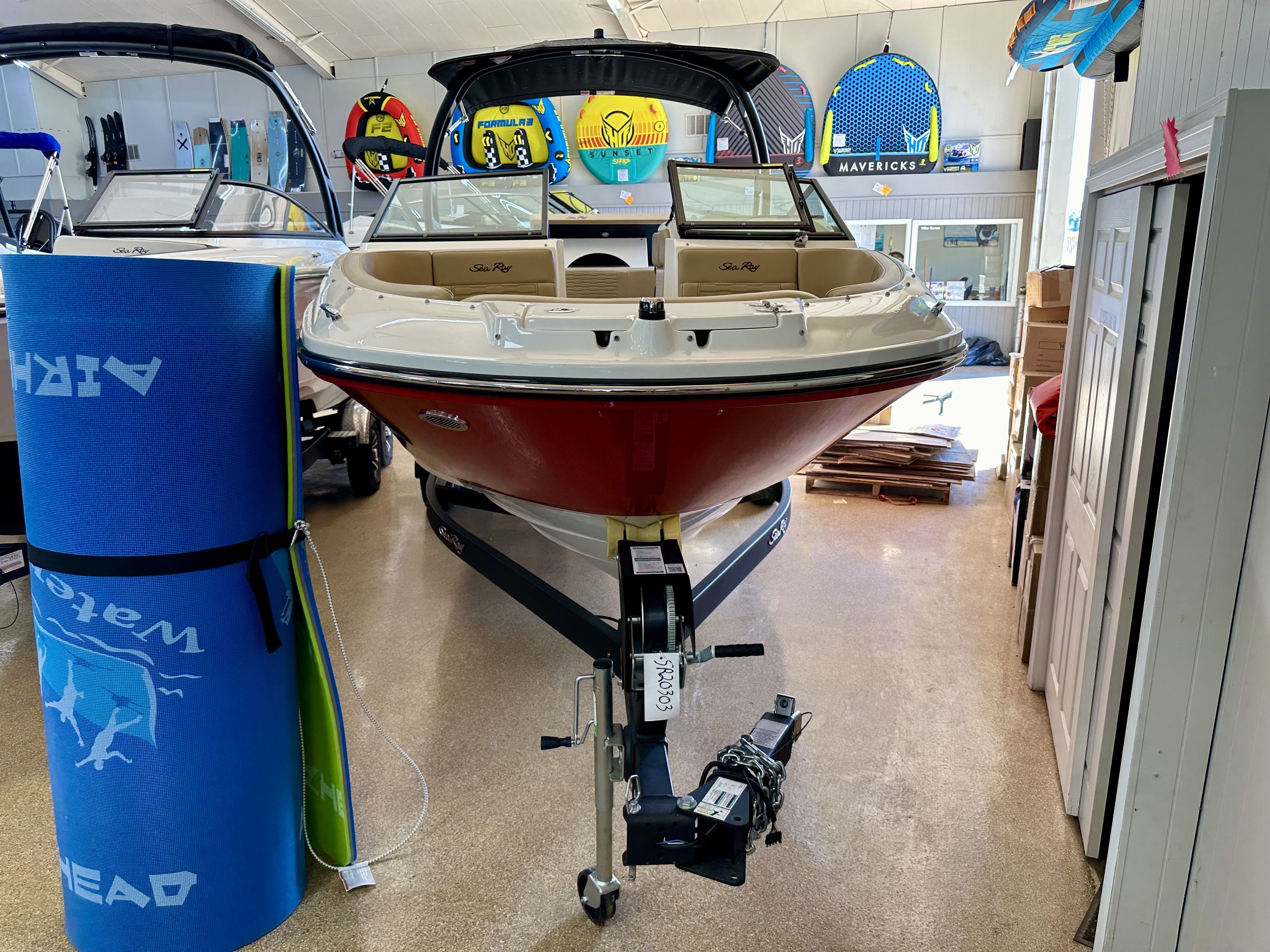 2023 Sea Ray
                                                             SPX 230 Outboard Image Thumbnail #0