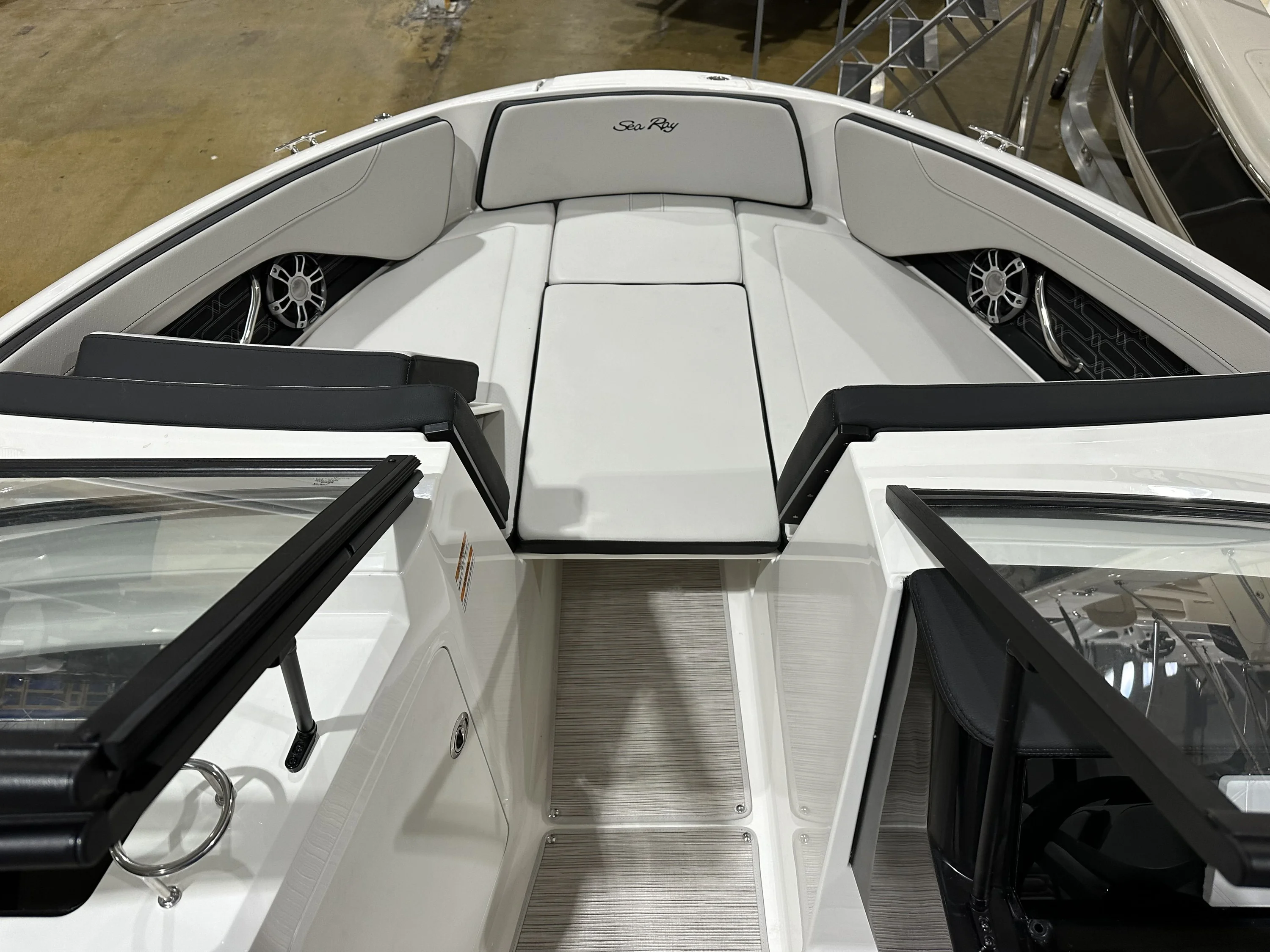 2024 Sea Ray SPX 210 Image Thumbnail #6