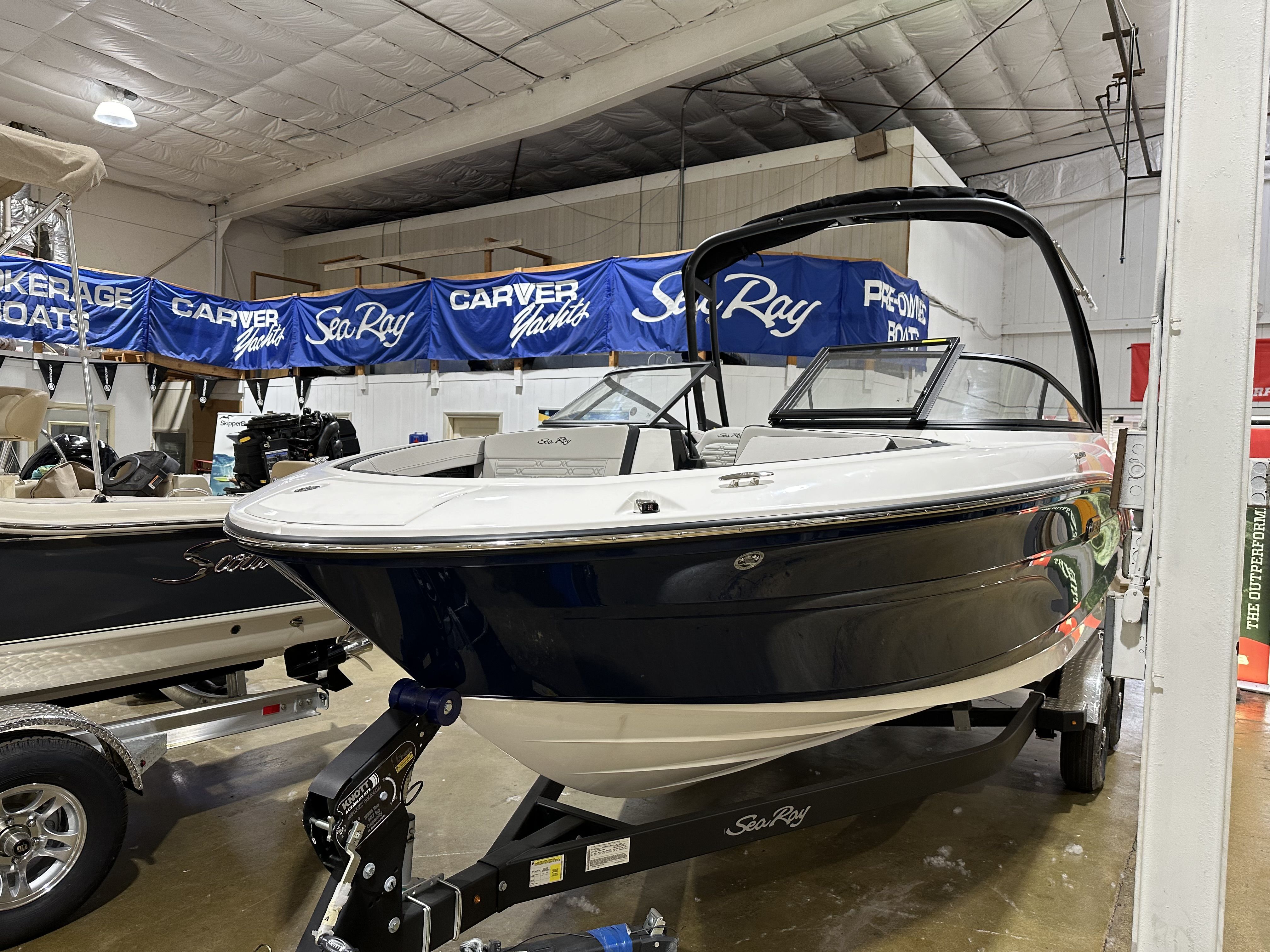 2024 Sea Ray SPX 210 Image Thumbnail #0