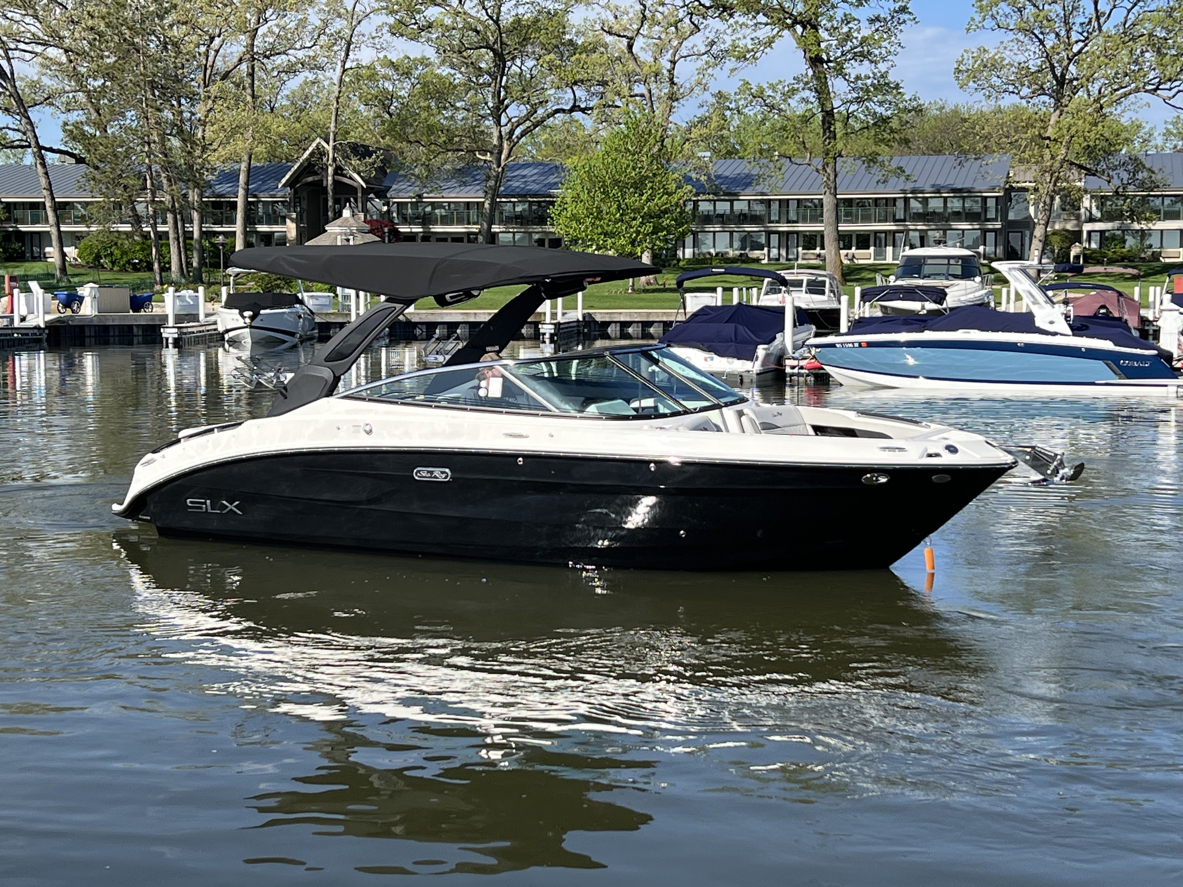 2024 Sea Ray SLX 260 Surf Image Thumbnail #3