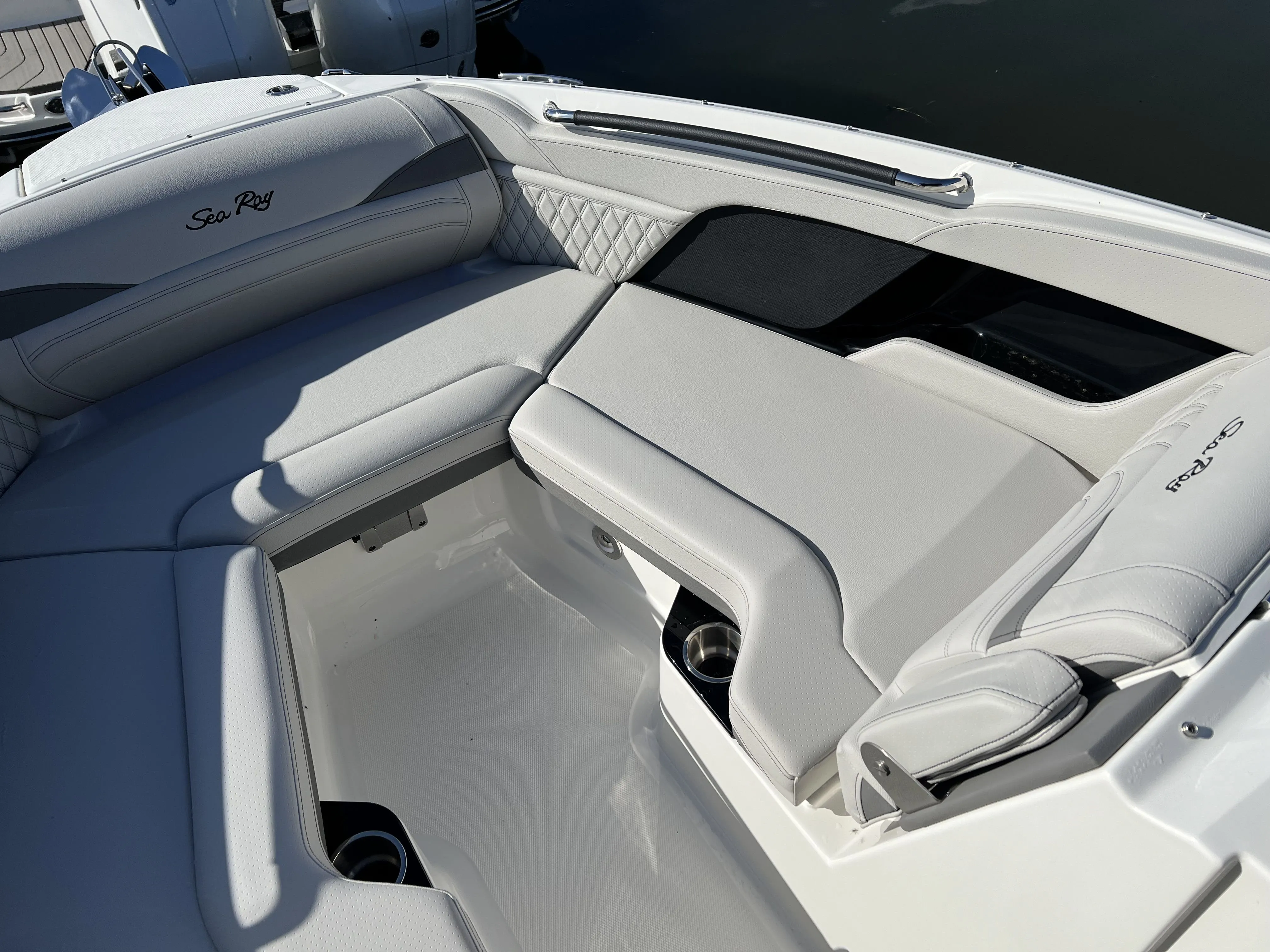 2024 Sea Ray SLX 260 Surf Image Thumbnail #6