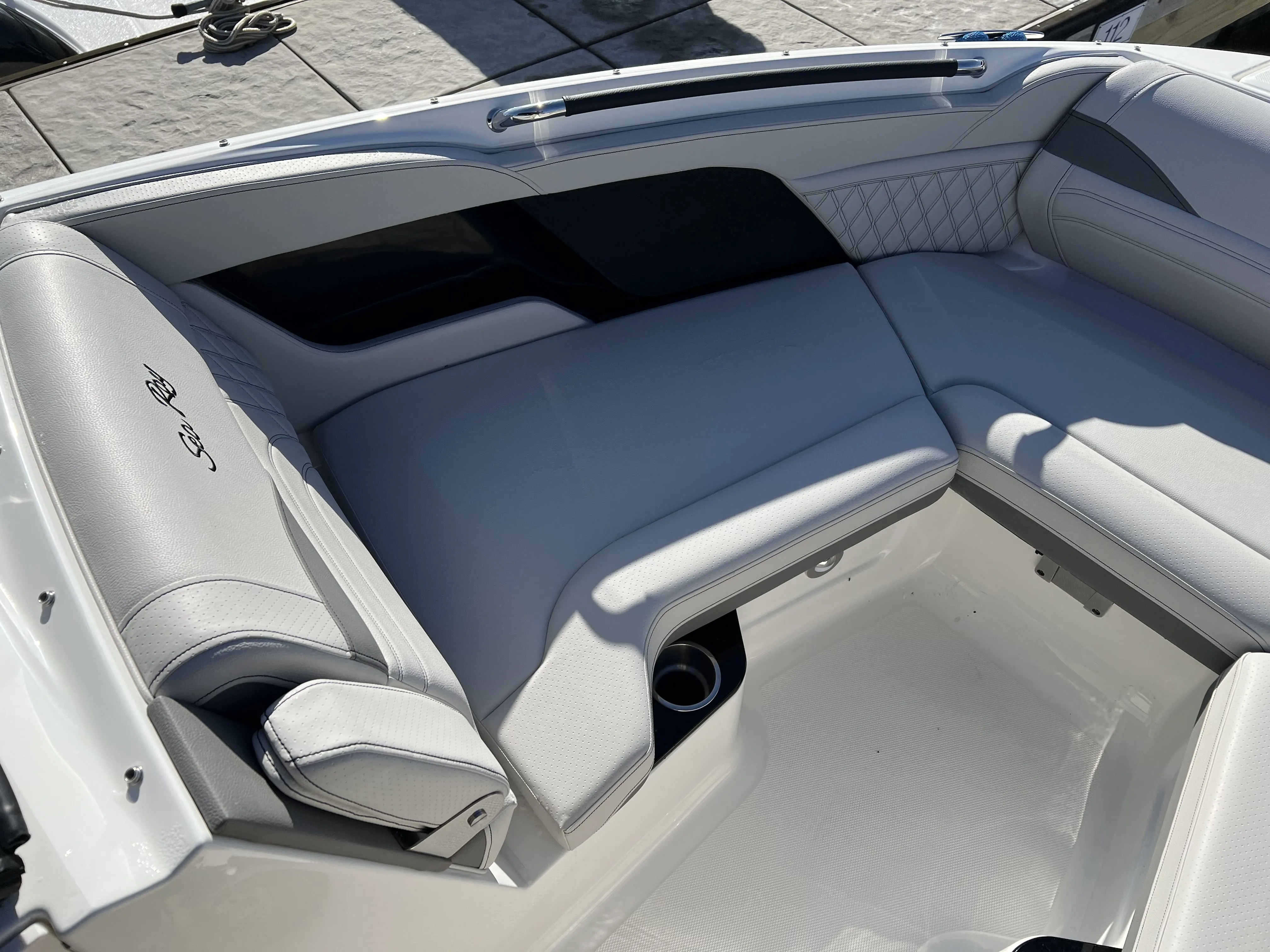 2024 Sea Ray SLX 260 Surf Image Thumbnail #7