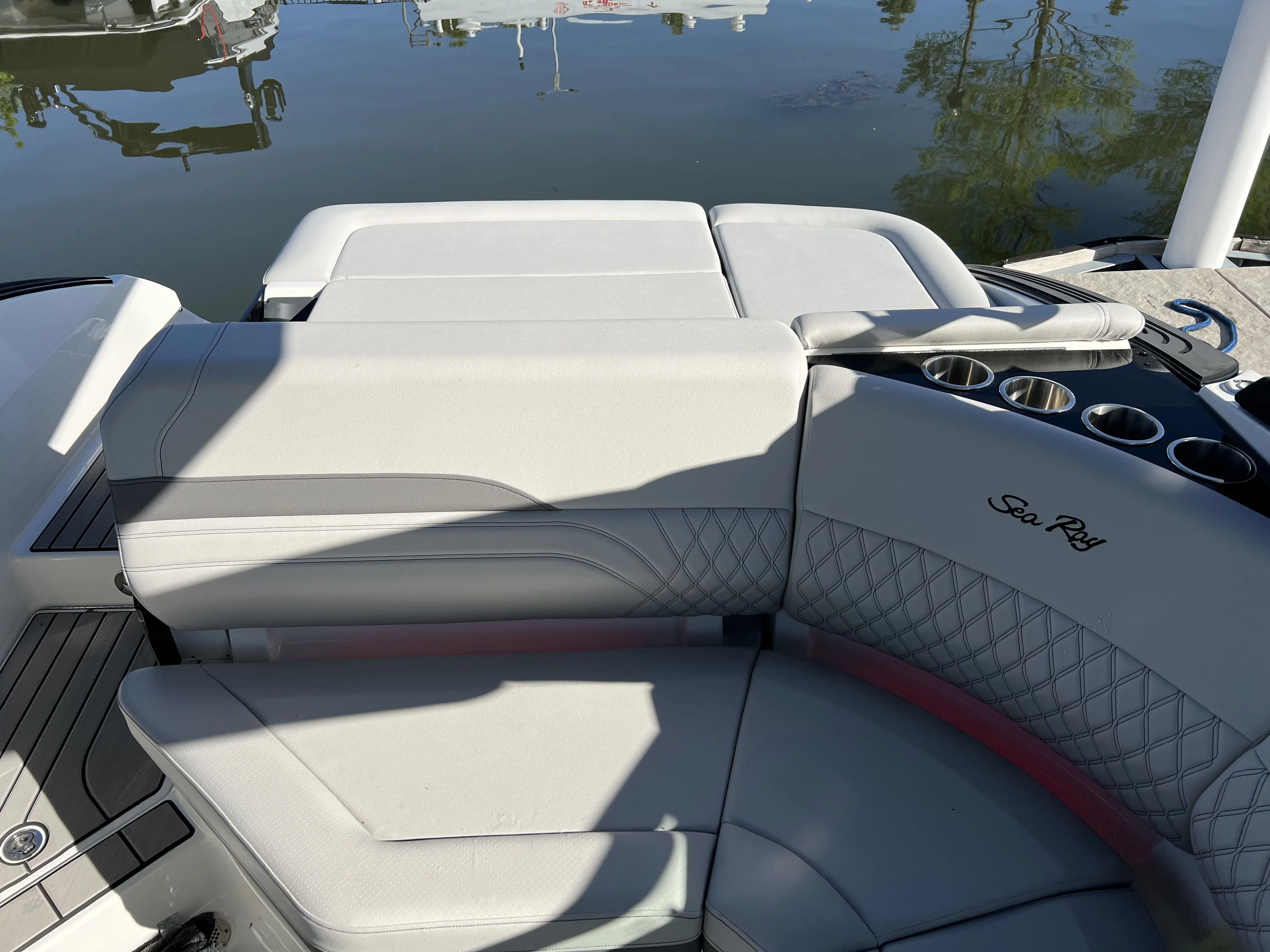 2024 Sea Ray SLX 260 Surf Image Thumbnail #13