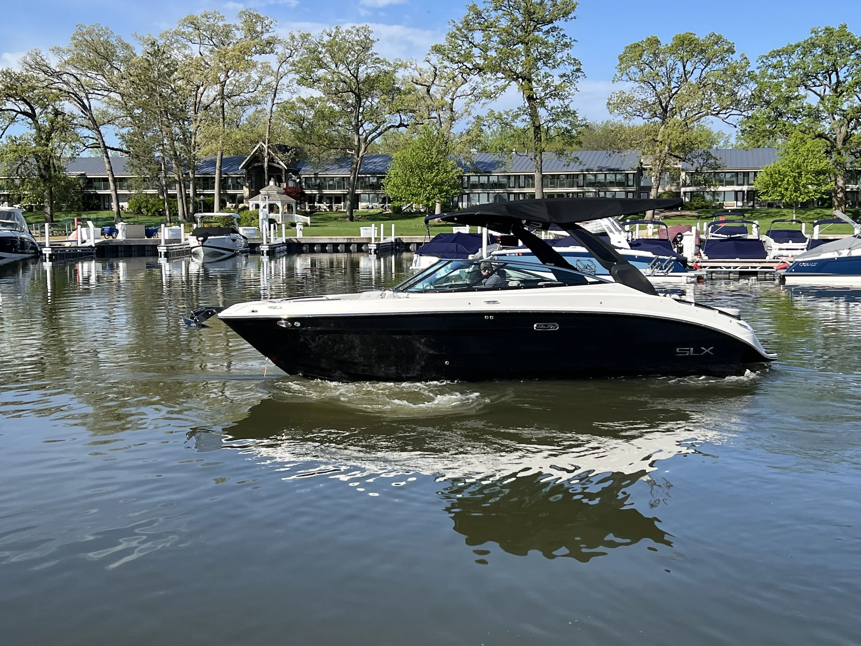 2024 Sea Ray SLX 260 Surf Image Thumbnail #1