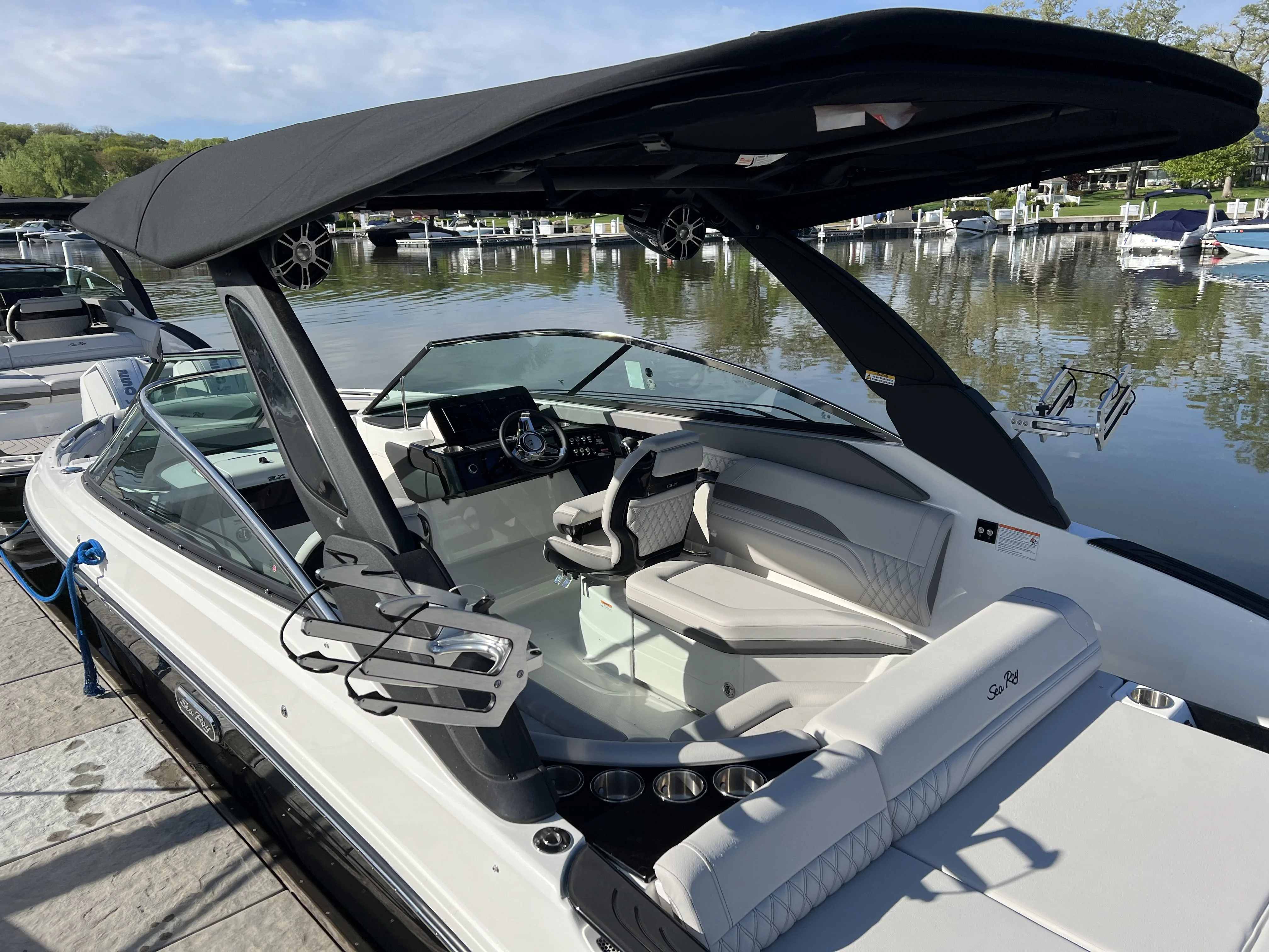 2024 Sea Ray SLX 260 Surf Image Thumbnail #16