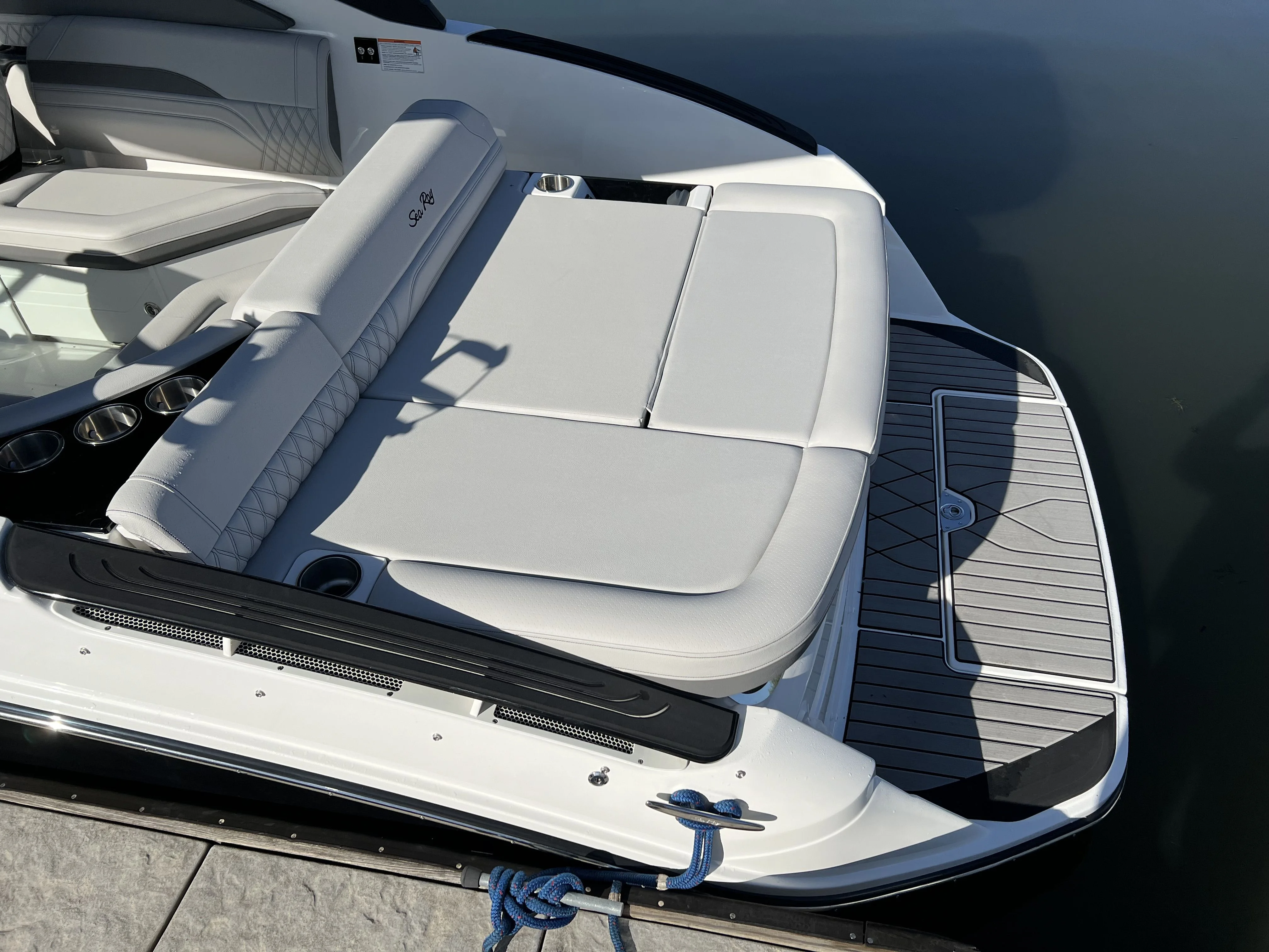 2024 Sea Ray SLX 260 Surf Image Thumbnail #17