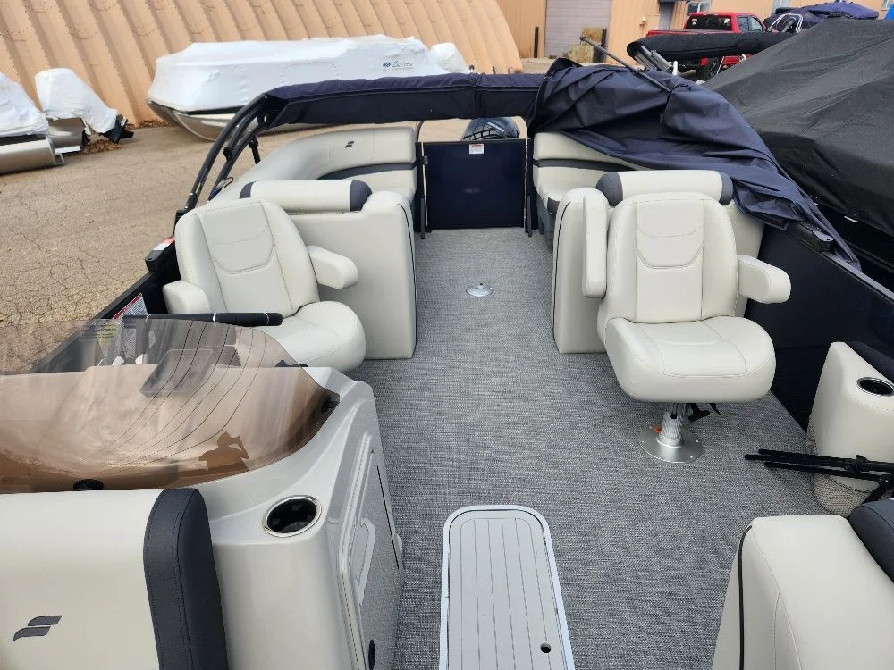 2025 Starcraft EXS 3 TT Image Thumbnail #5