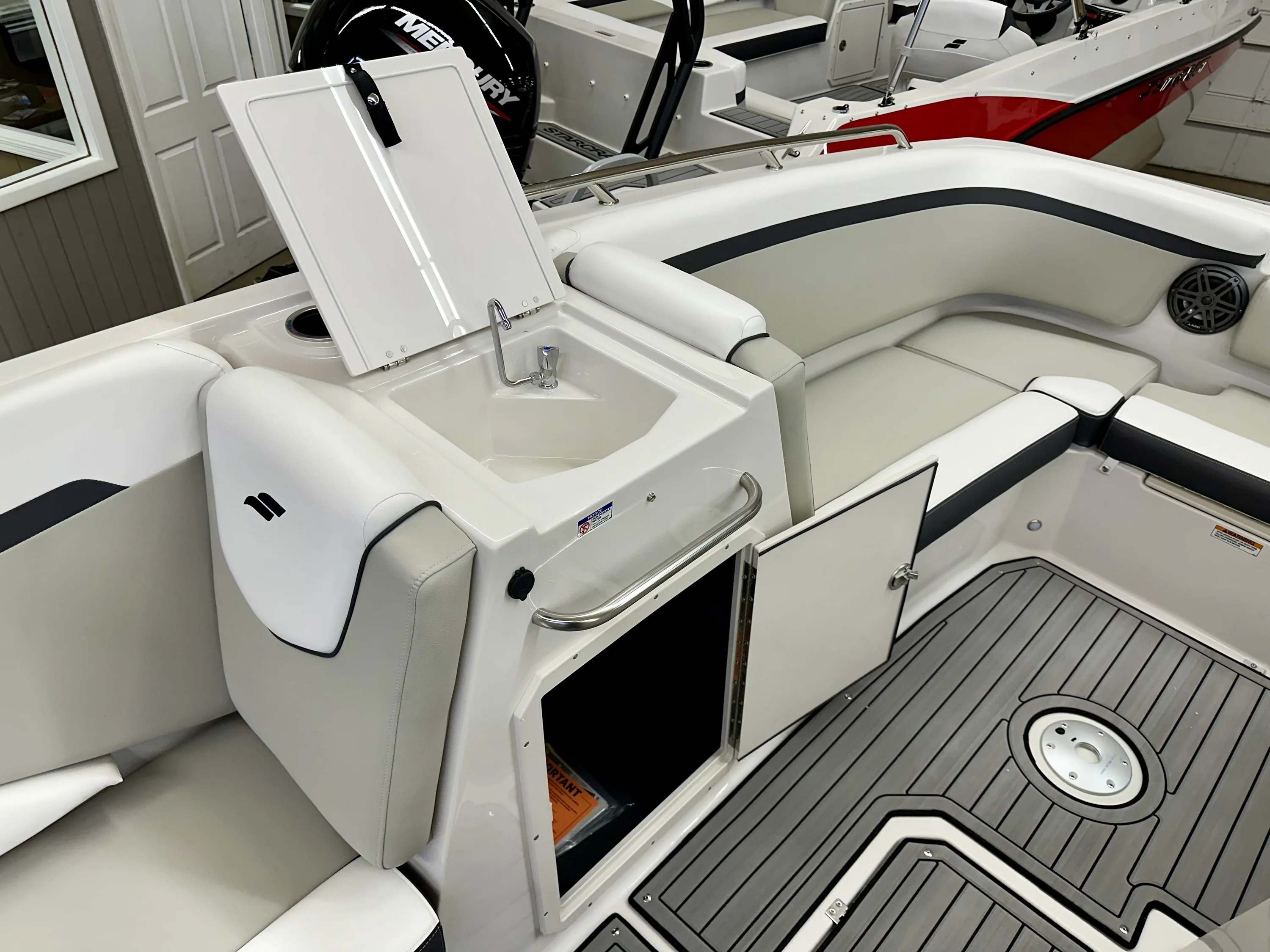 2024 Starcraft 231 SVX OB Image Thumbnail #13