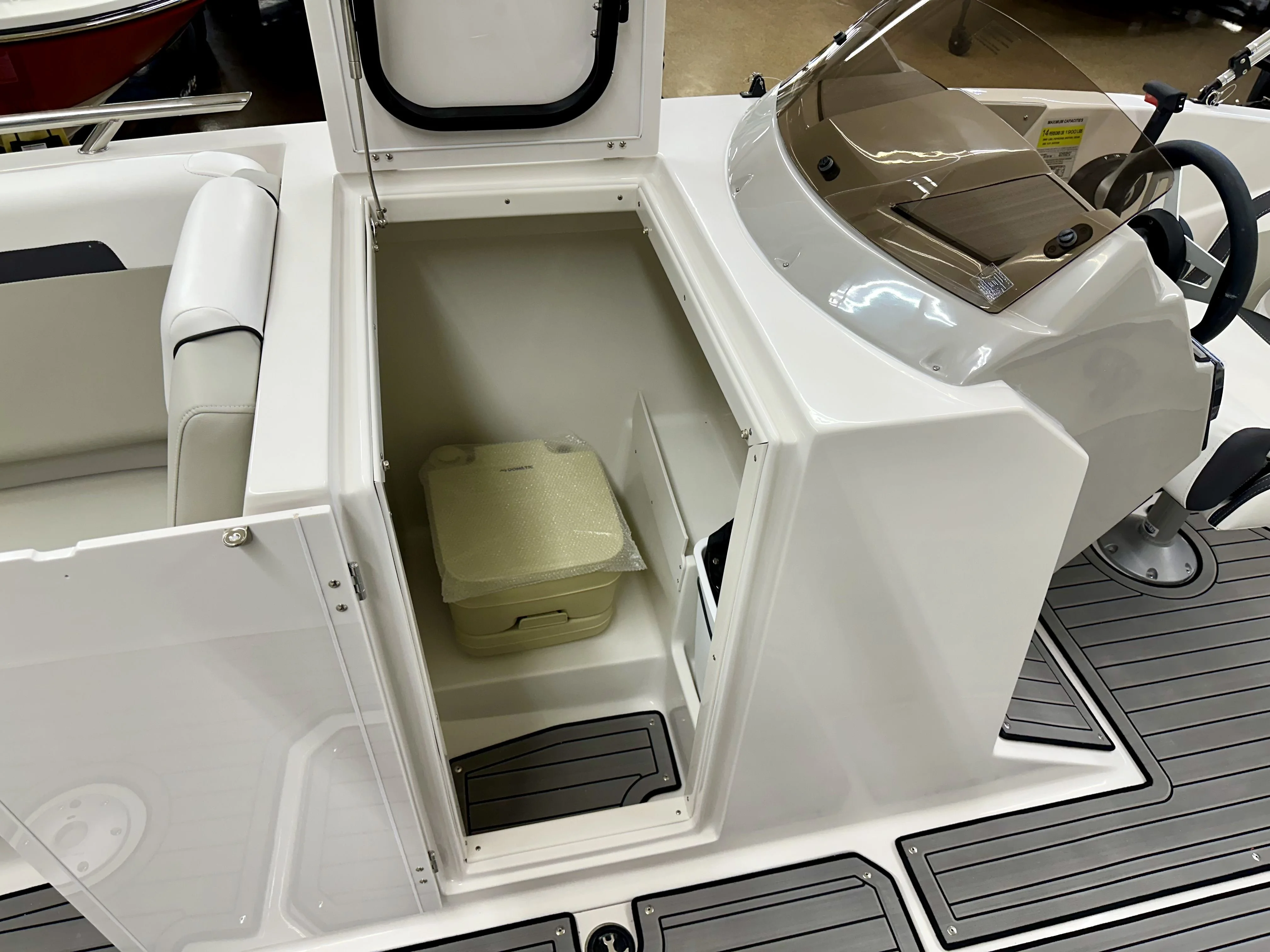 2024 Starcraft 231 SVX OB Image Thumbnail #14