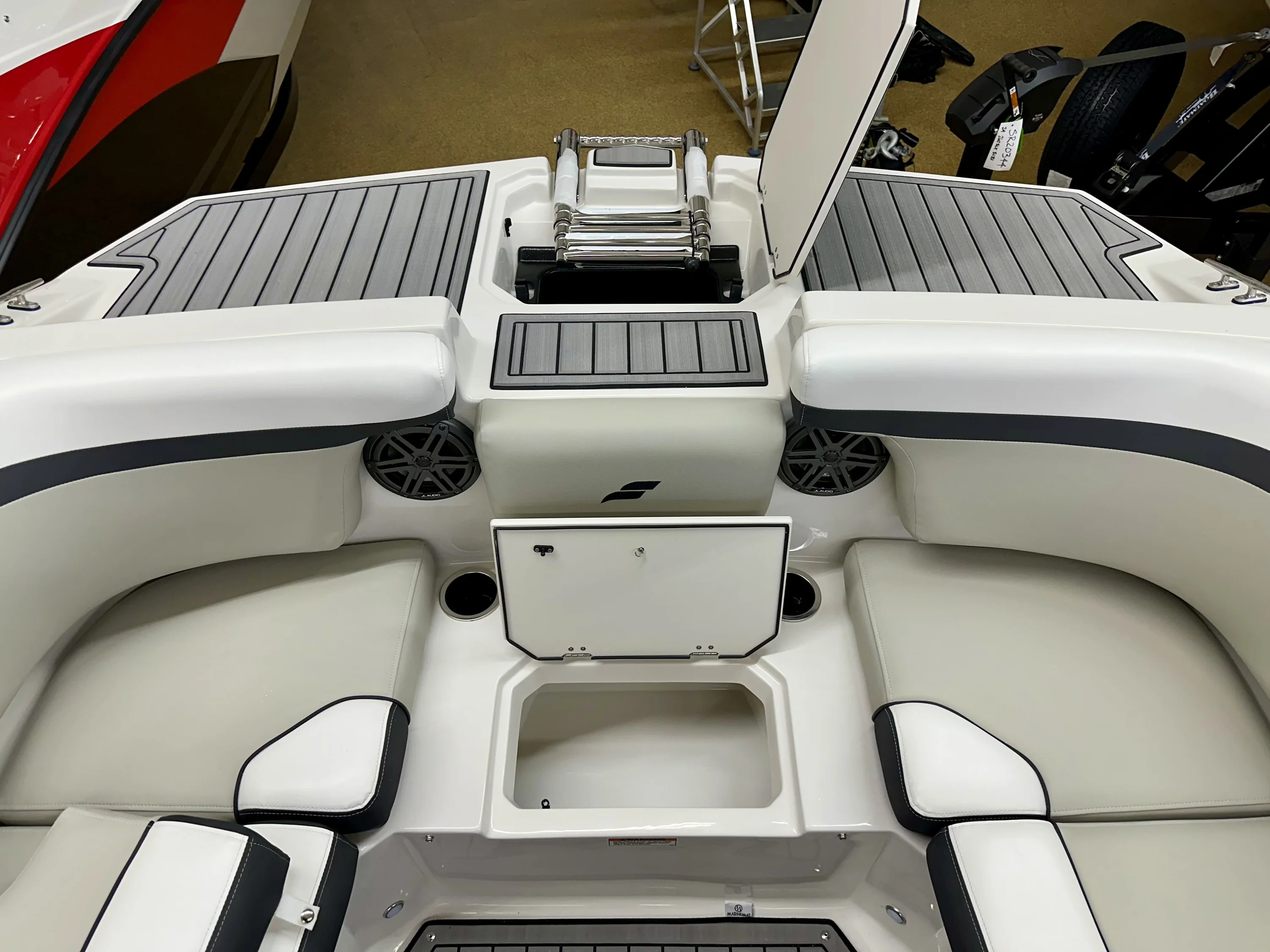 2024 Starcraft 231 SVX OB Image Thumbnail #3