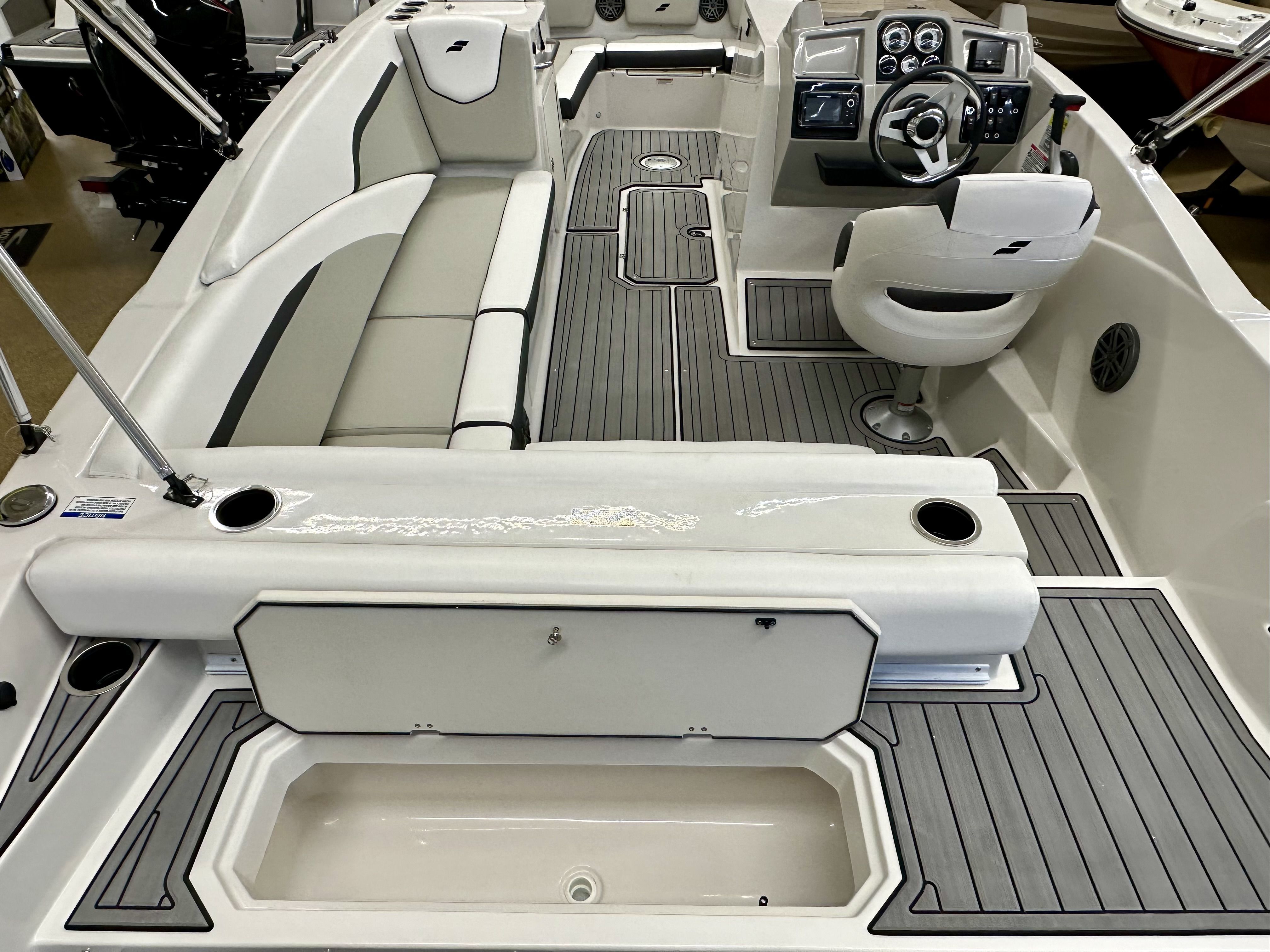 2024 Starcraft 231 SVX OB Image Thumbnail #8