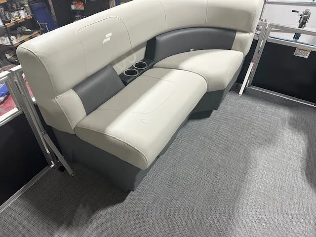 2025 Starcraft LX 20 F Image Thumbnail #3