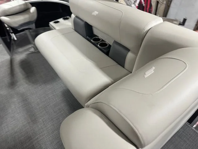 2025 Starcraft LX 20 F Image Thumbnail #4