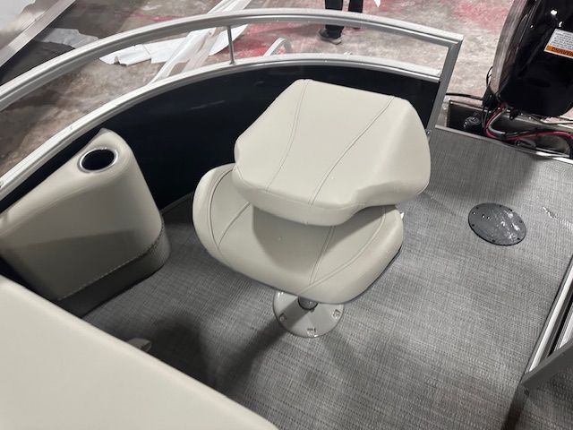 2025 Starcraft LX 20 F Image Thumbnail #7