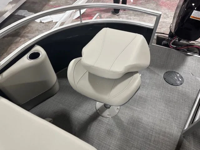 2025 Starcraft LX 20 F Image Thumbnail #7