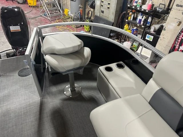 2025 Starcraft LX 20 F Image Thumbnail #12