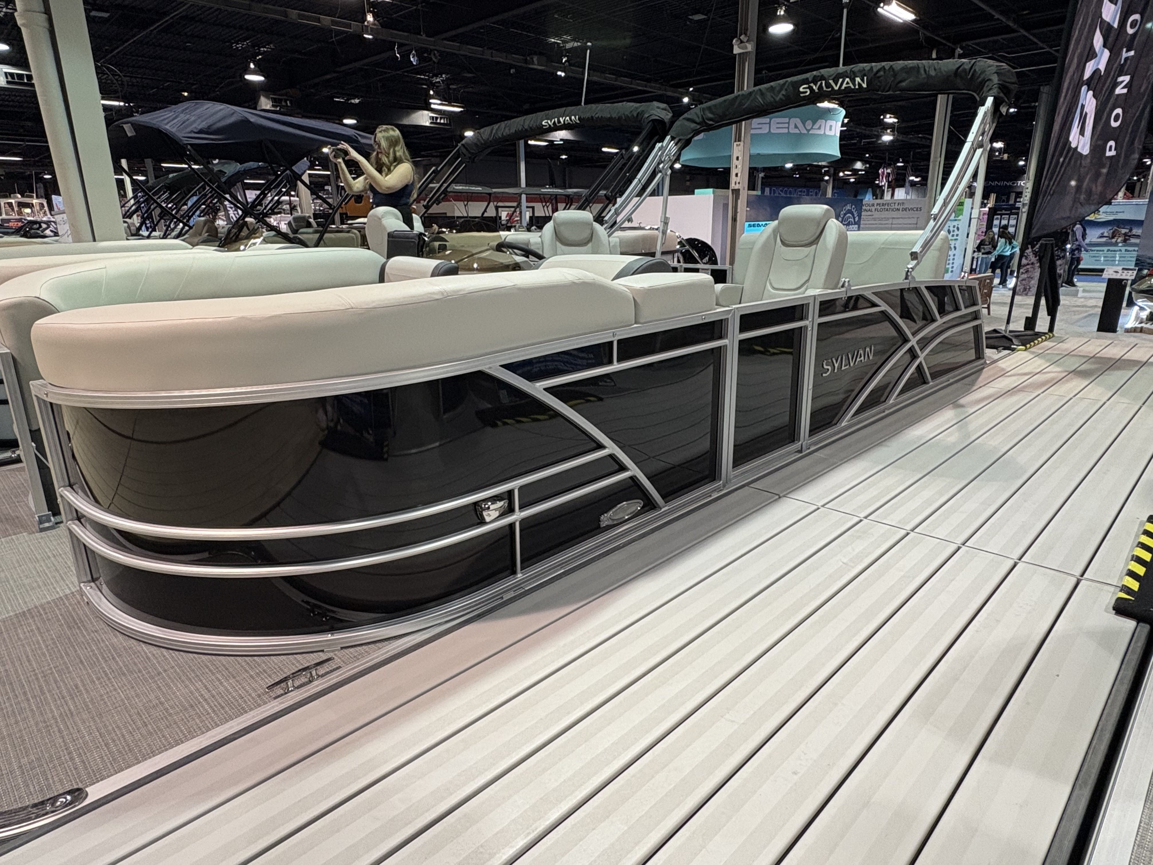 2025 Sylvan MIRAGE 822 Image Thumbnail #0