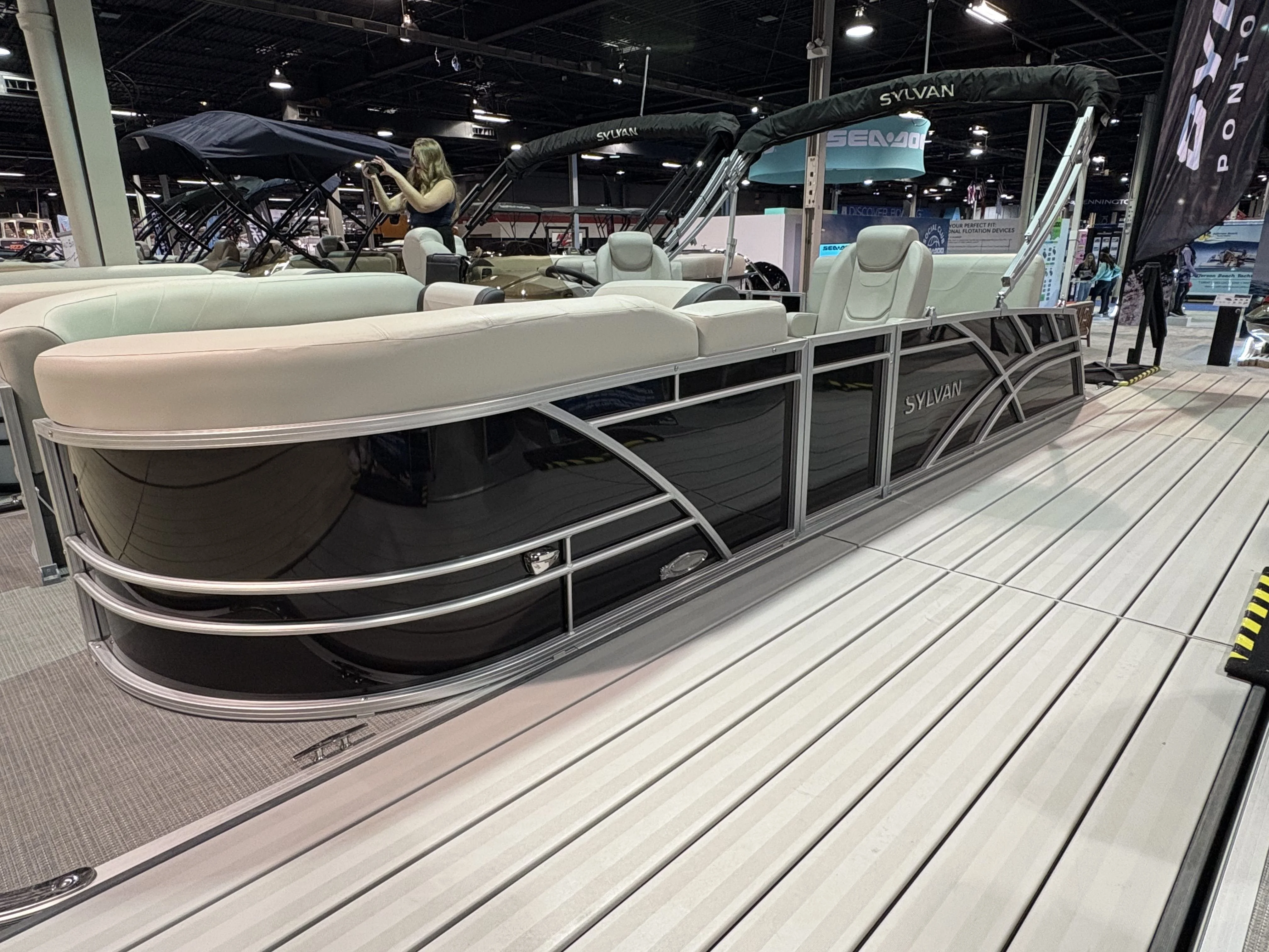 2025 Sylvan MIRAGE 822 Image Thumbnail #0