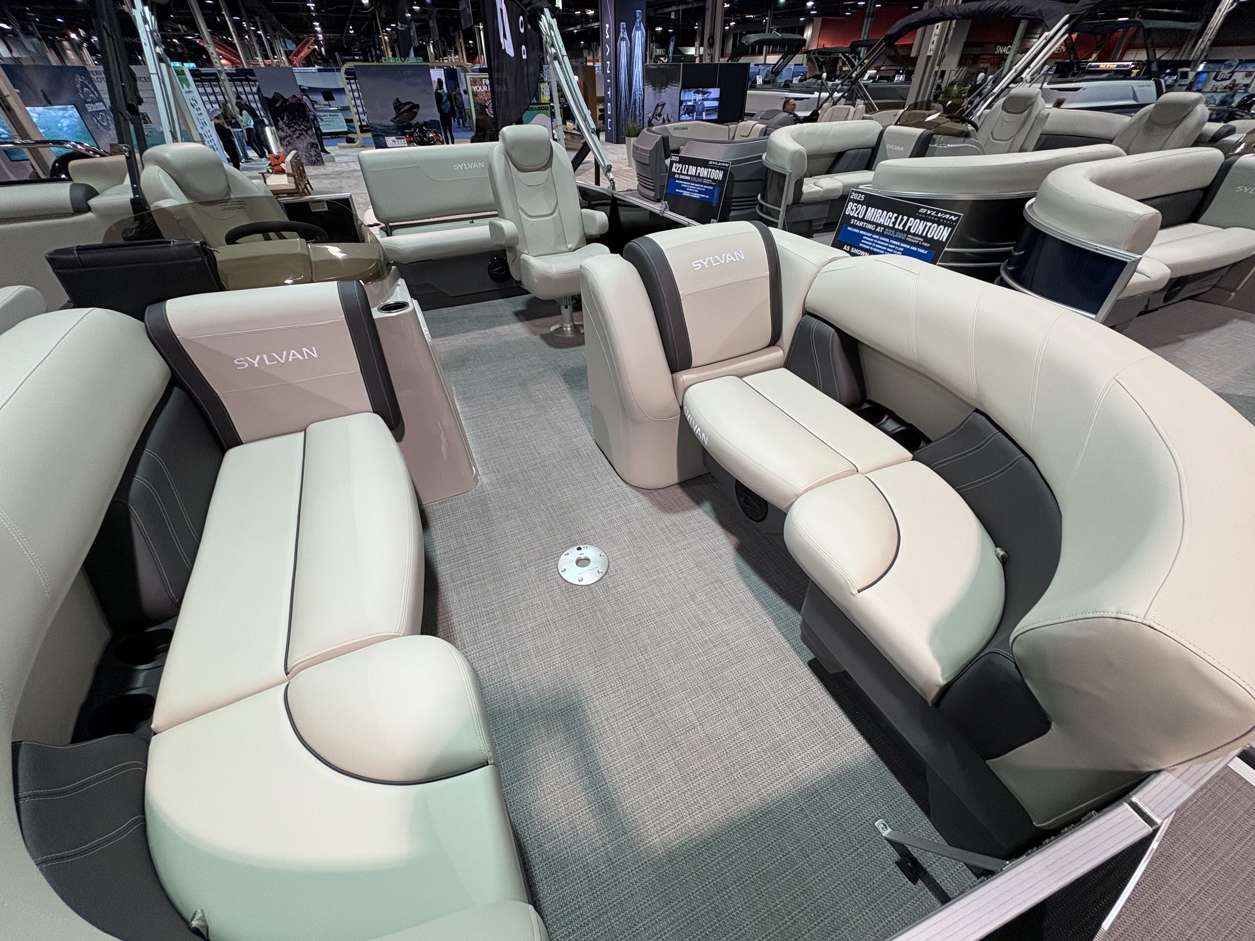 2025 Sylvan MIRAGE 822 Image Thumbnail #3