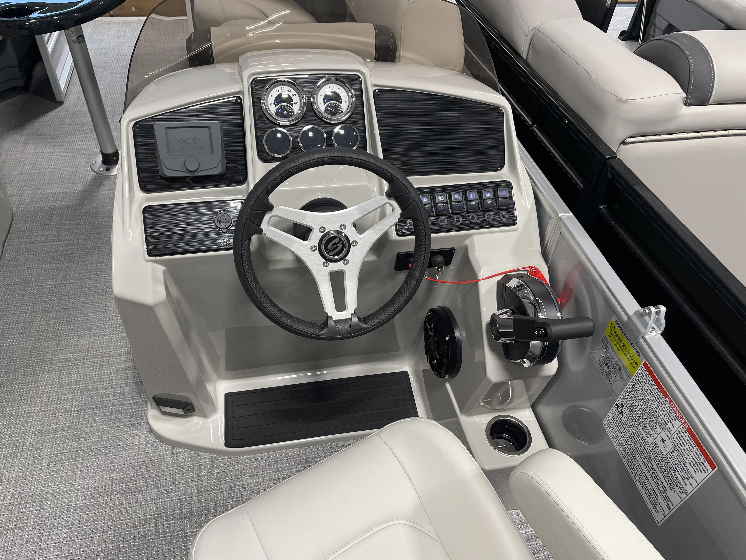 2025 Sylvan MIRAGE 822 Image Thumbnail #4